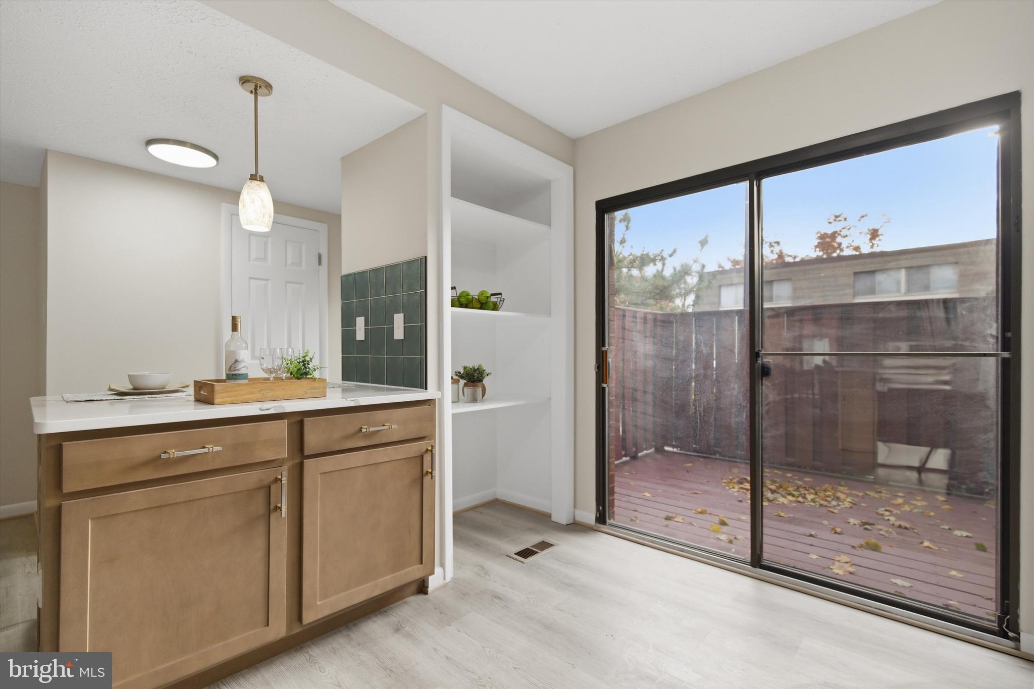 SLADE VILLAGE - Residential