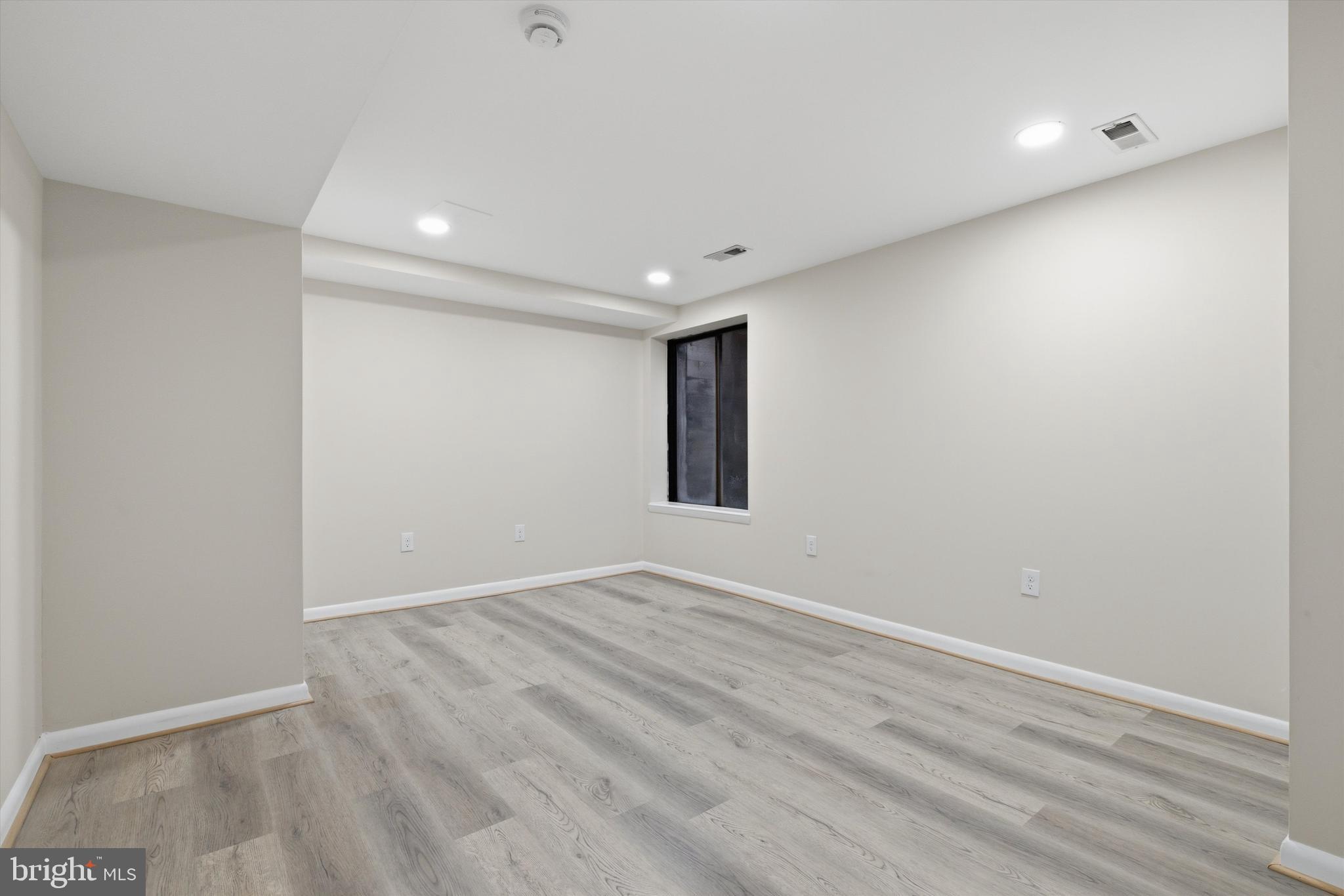 SLADE VILLAGE - Residential