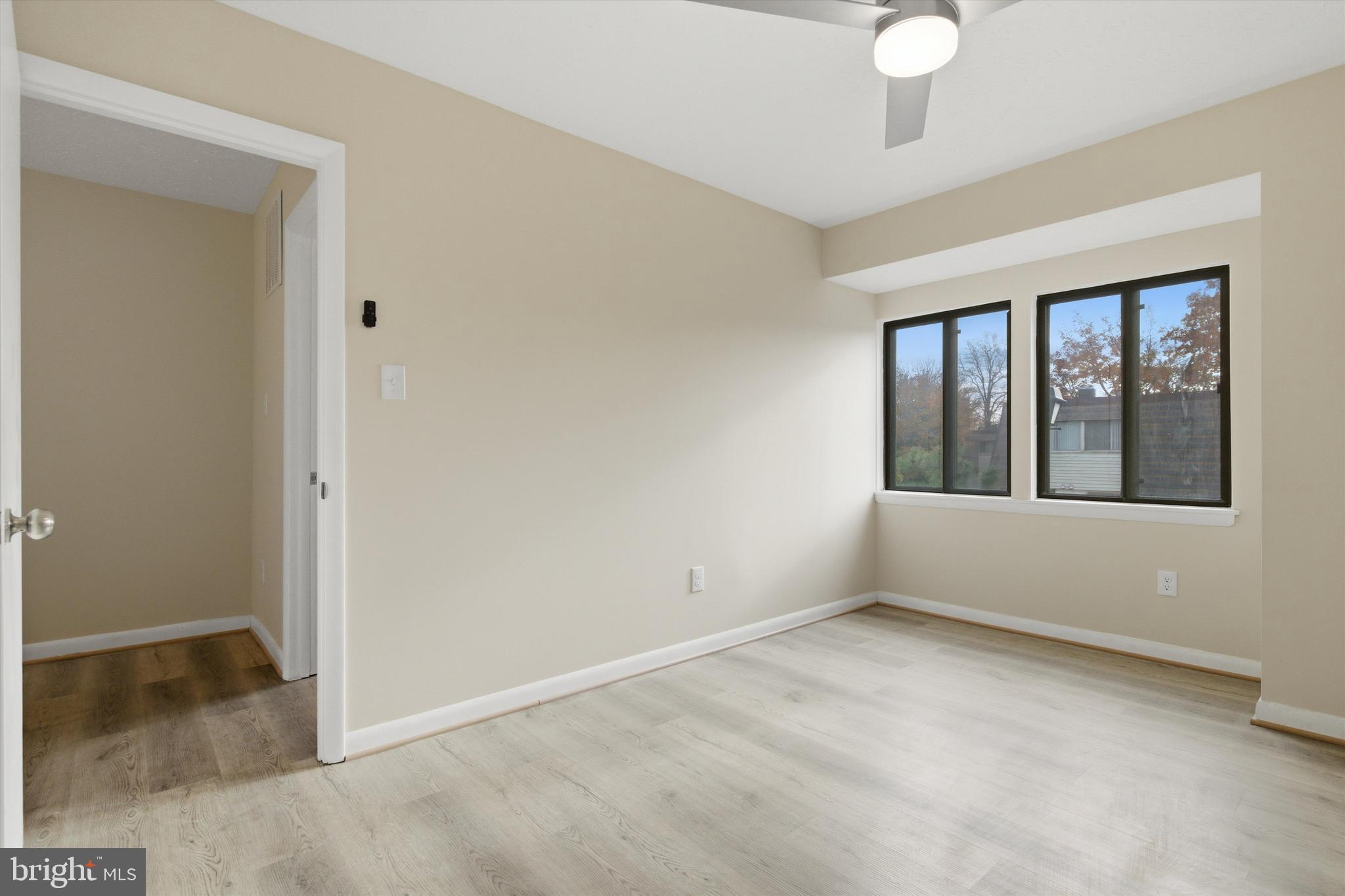 SLADE VILLAGE - Residential