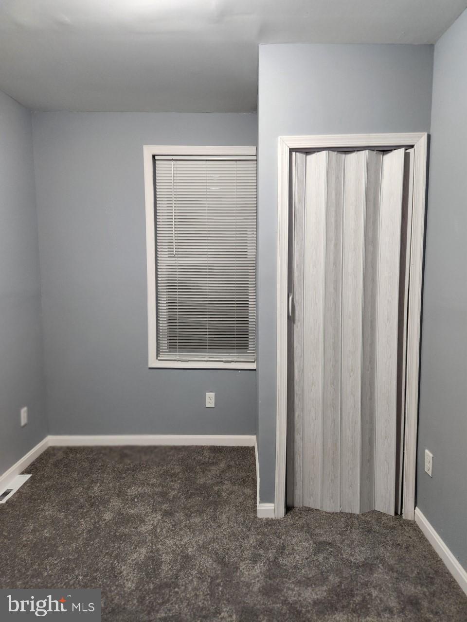 EAST SIDE - Residential