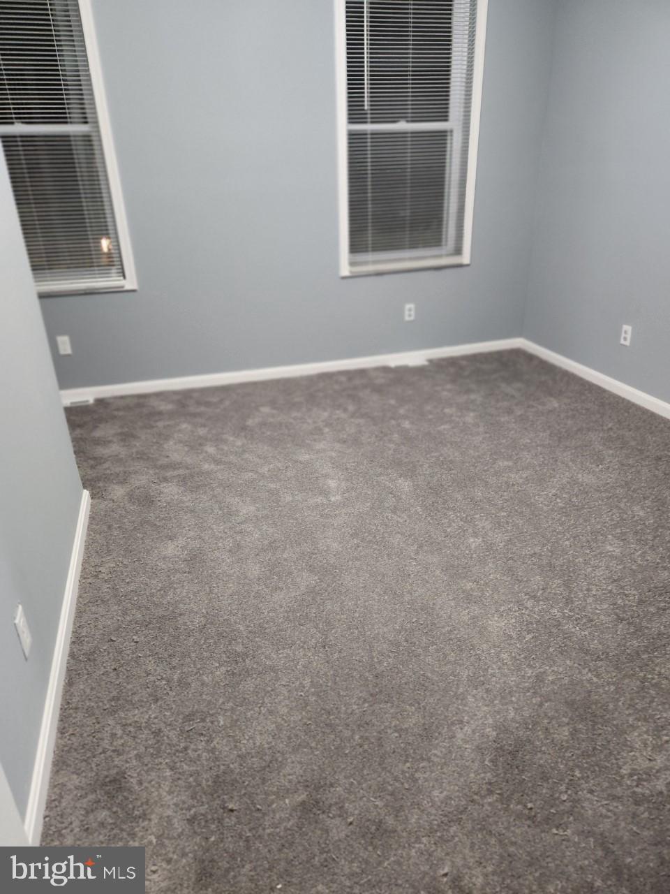 EAST SIDE - Residential