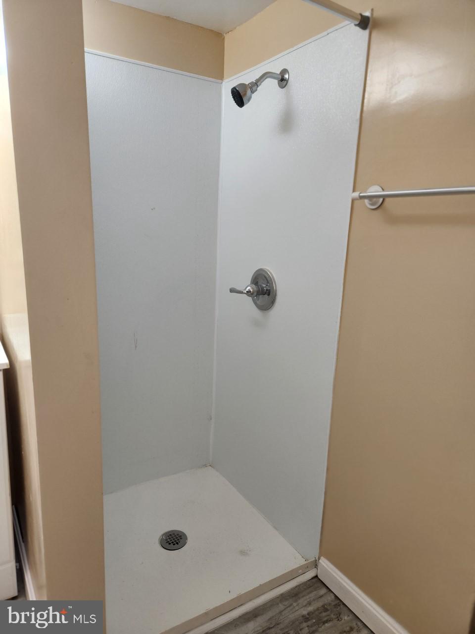 EAST SIDE - Residential