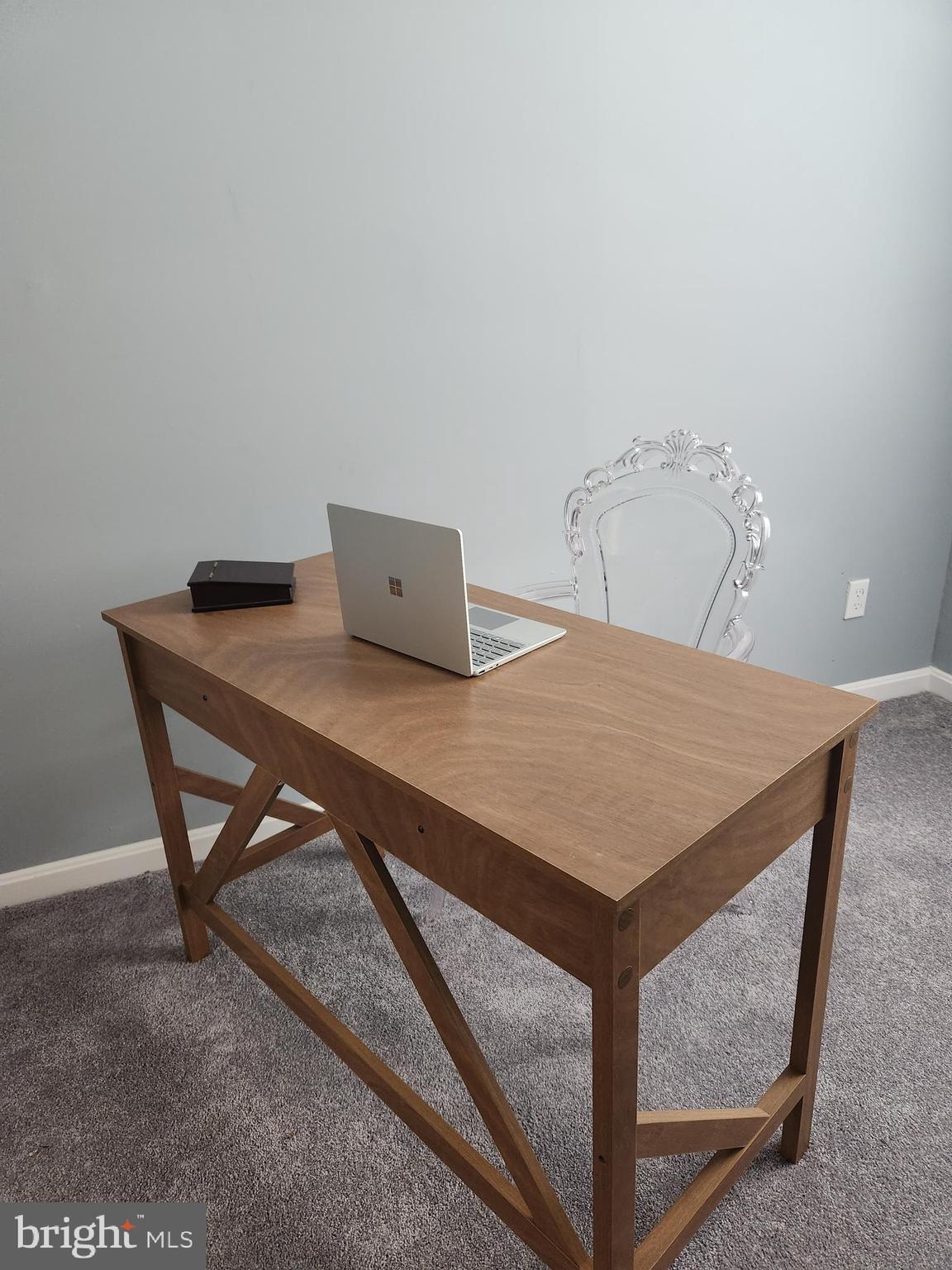 EAST SIDE - Residential