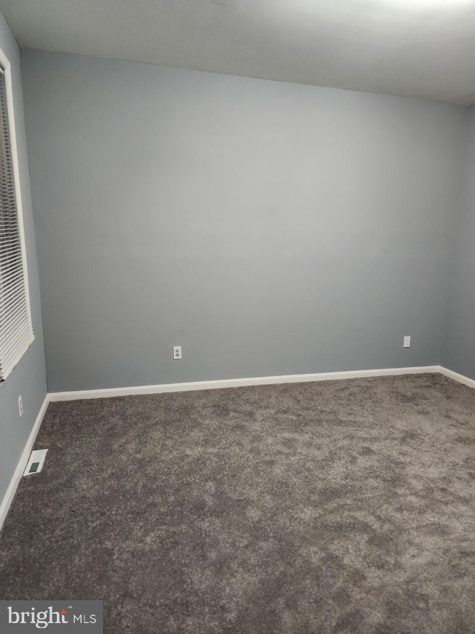 EAST SIDE - Residential