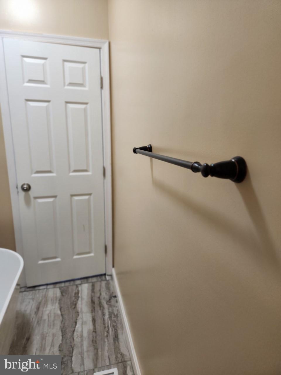 EAST SIDE - Residential