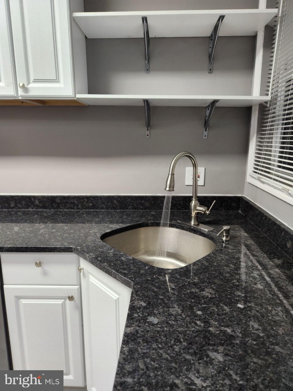 EAST SIDE - Residential