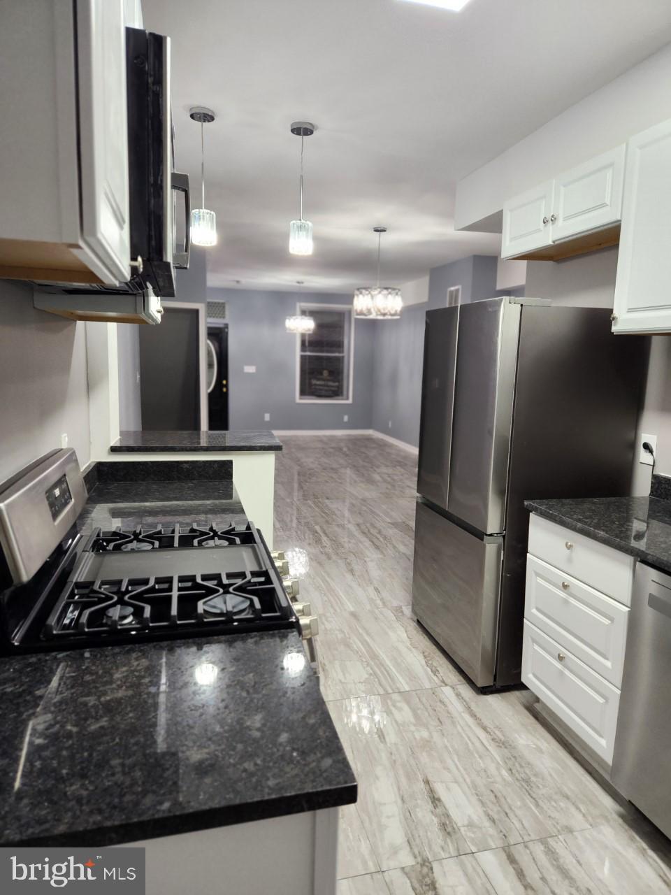 EAST SIDE - Residential