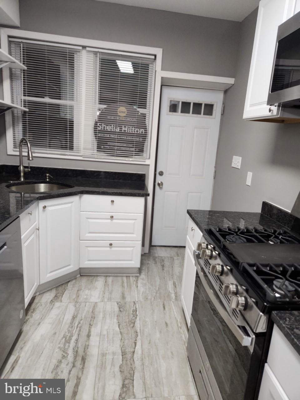 EAST SIDE - Residential