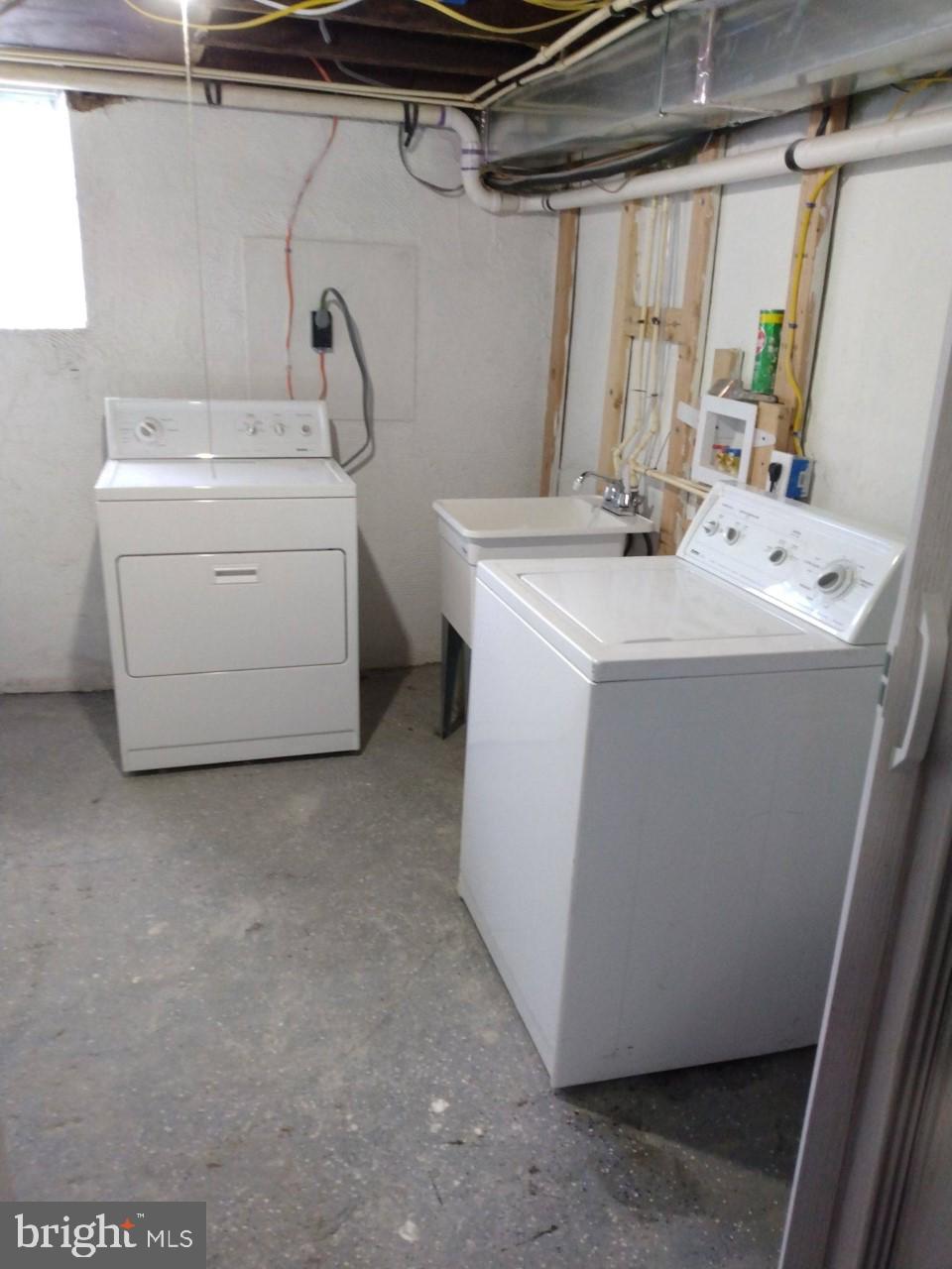 EAST SIDE - Residential