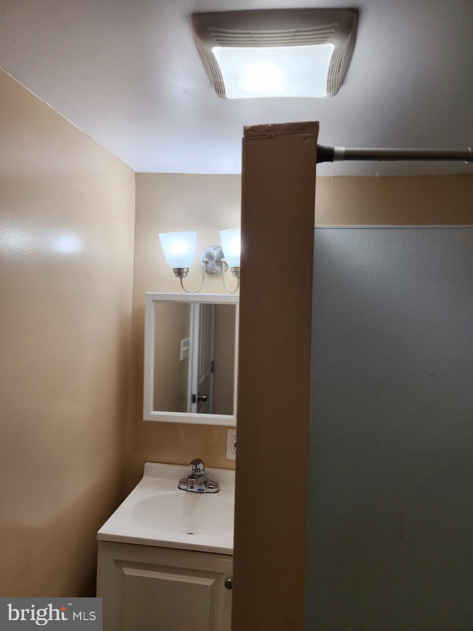 EAST SIDE - Residential