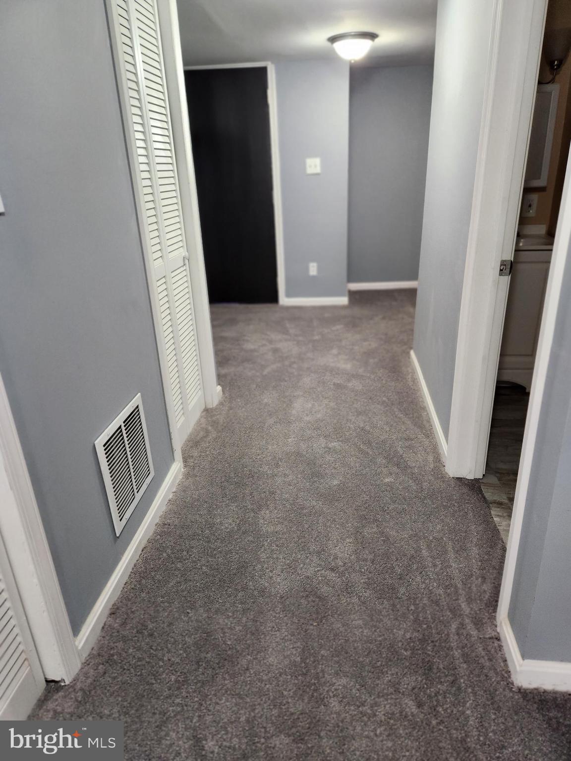 EAST SIDE - Residential