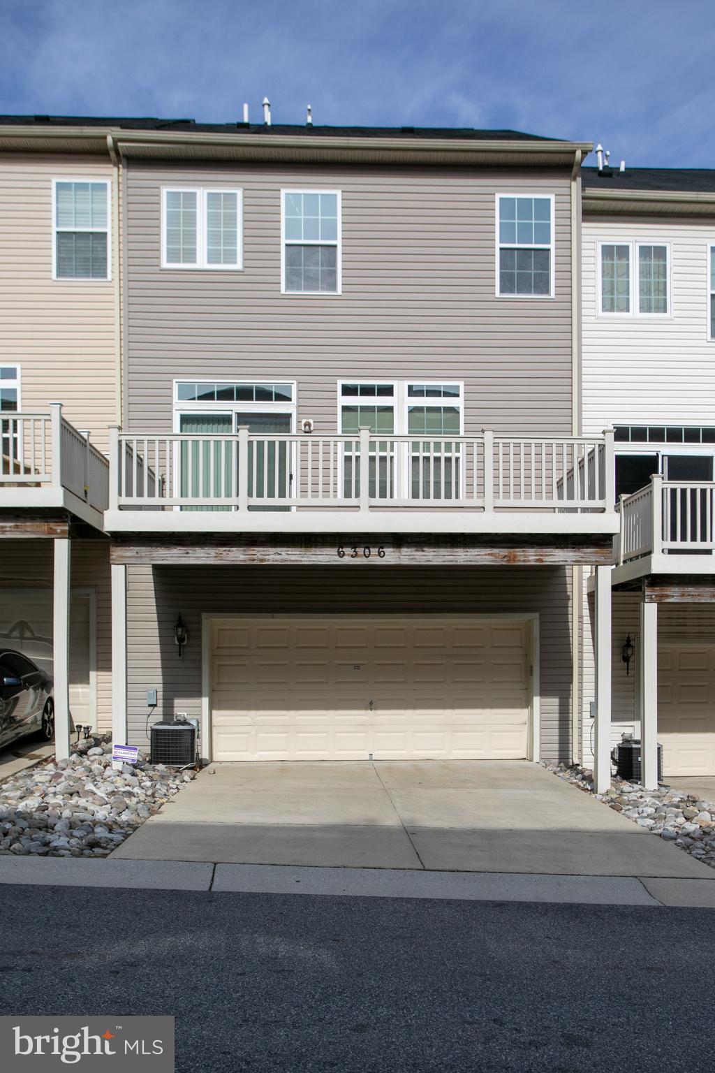 THE PARK AT ADDISON METRO - Residential