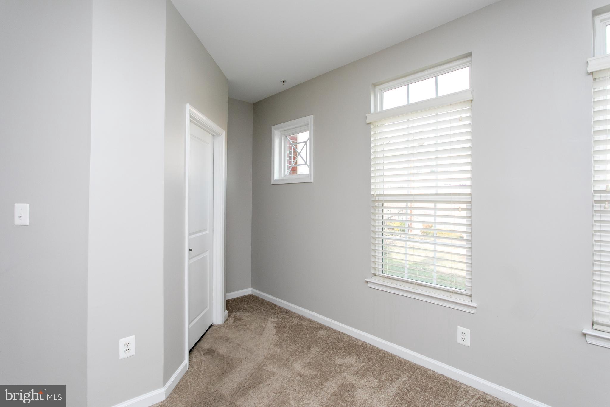 THE PARK AT ADDISON METRO - Residential