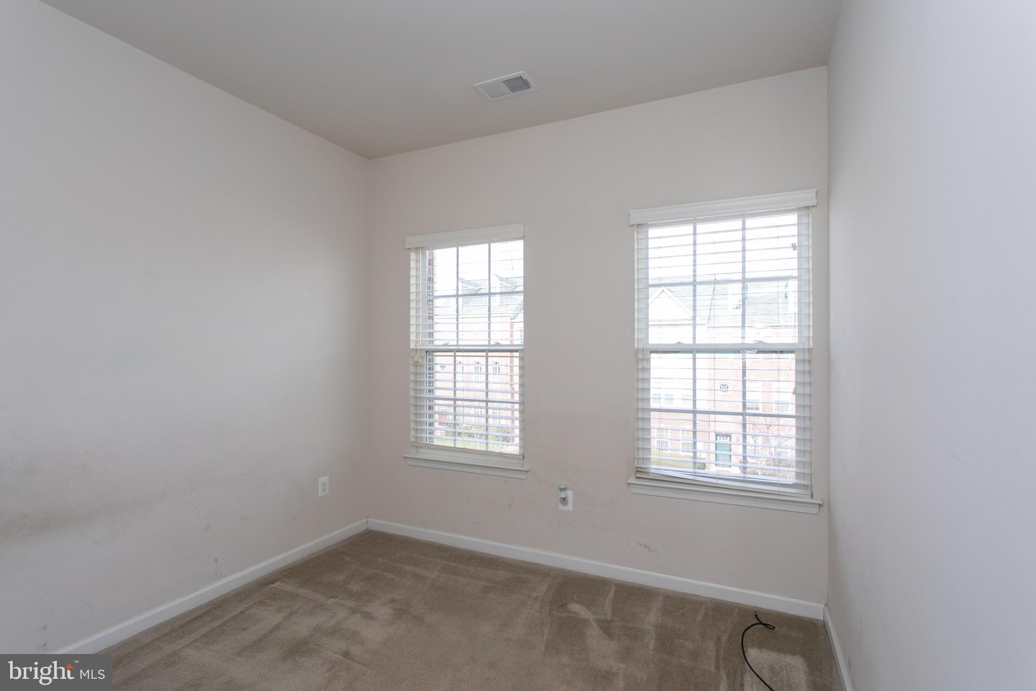 THE PARK AT ADDISON METRO - Residential