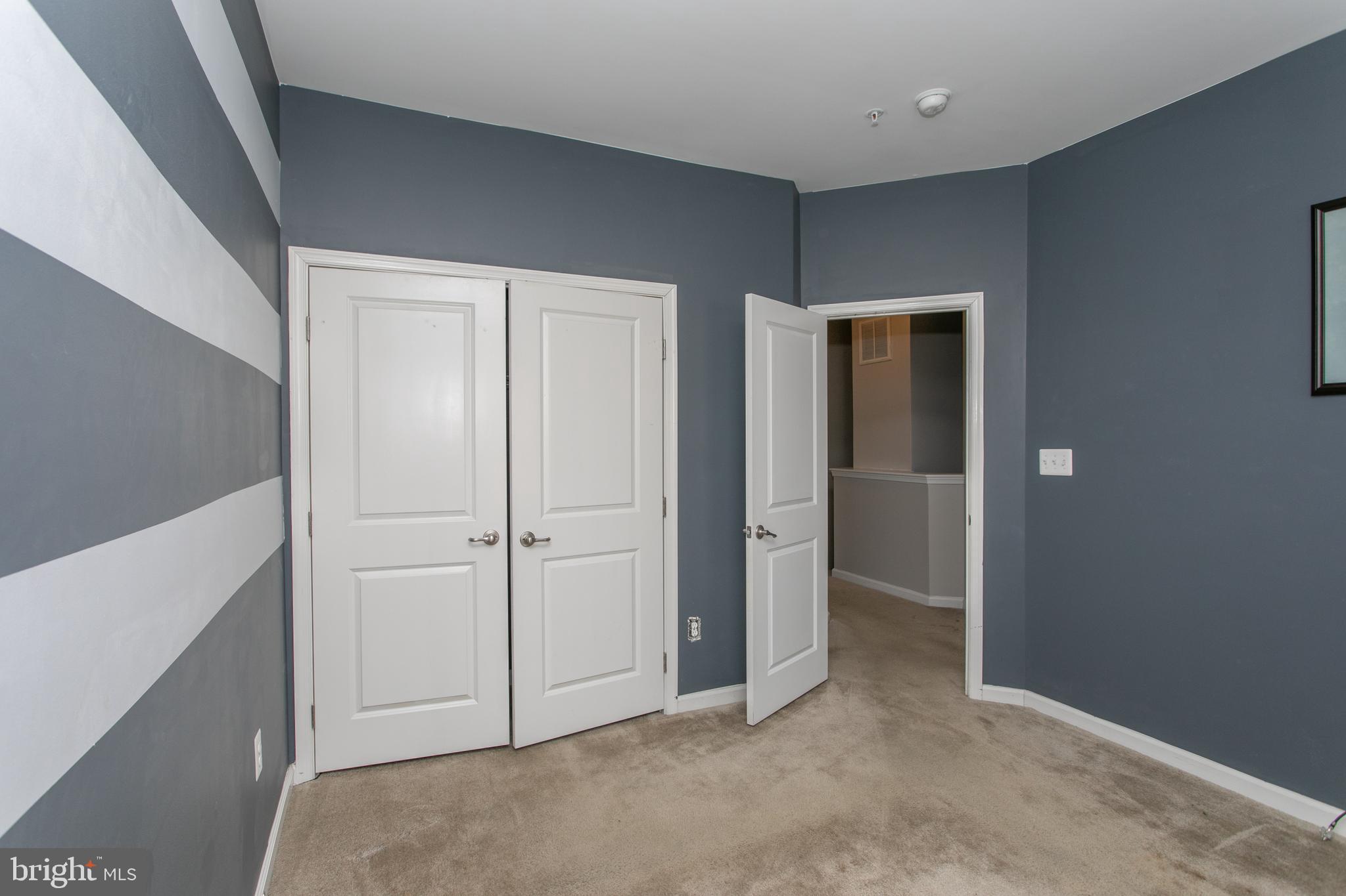 THE PARK AT ADDISON METRO - Residential