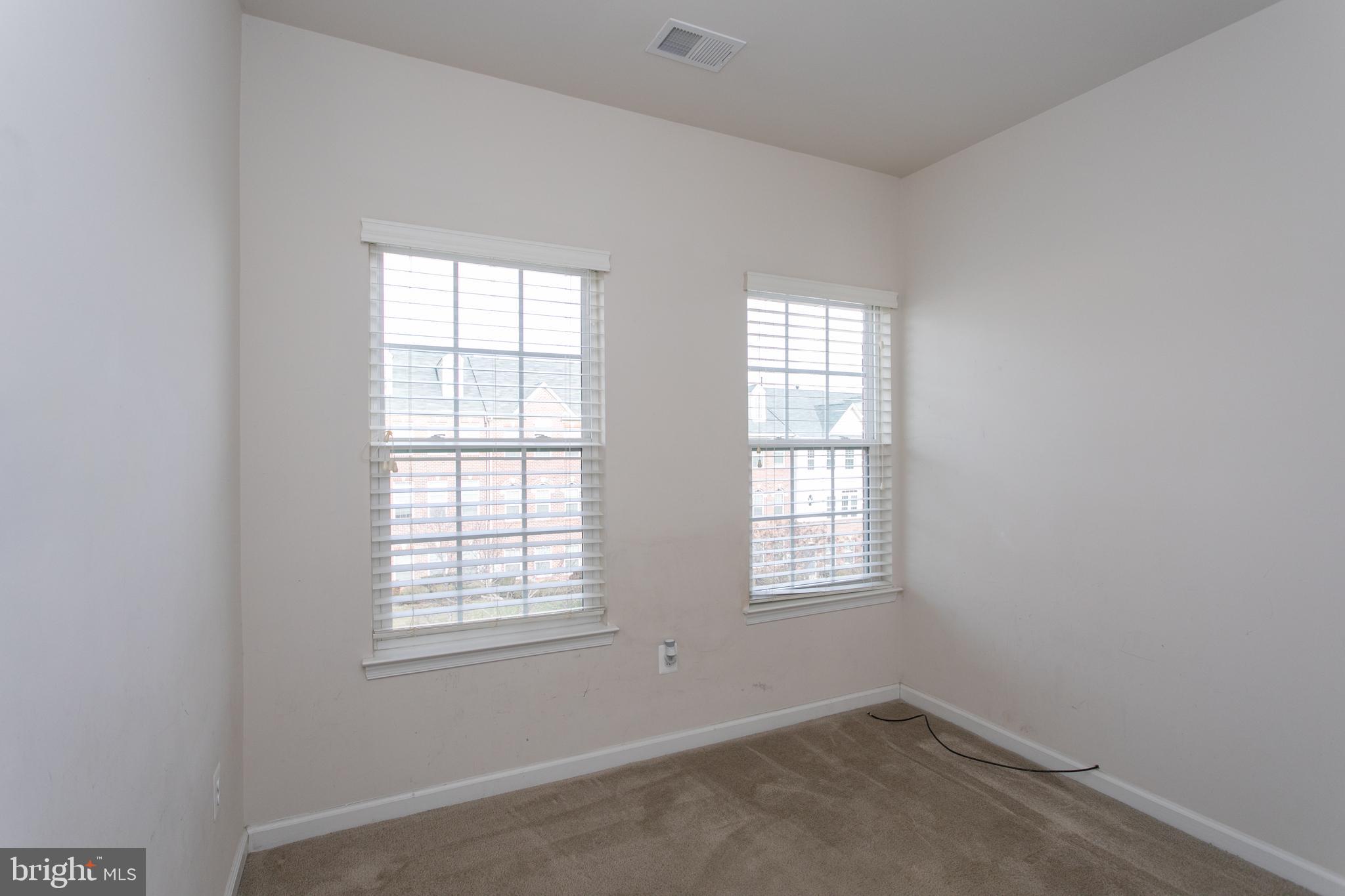 THE PARK AT ADDISON METRO - Residential