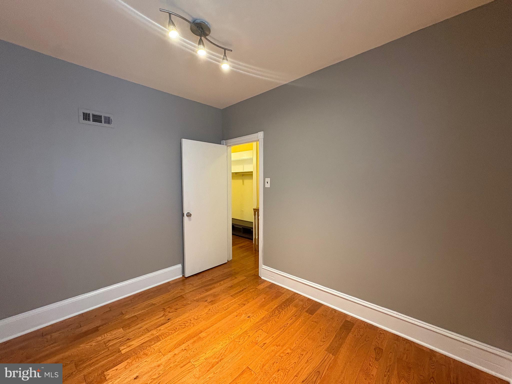 WEST PASSYUNK - Residential