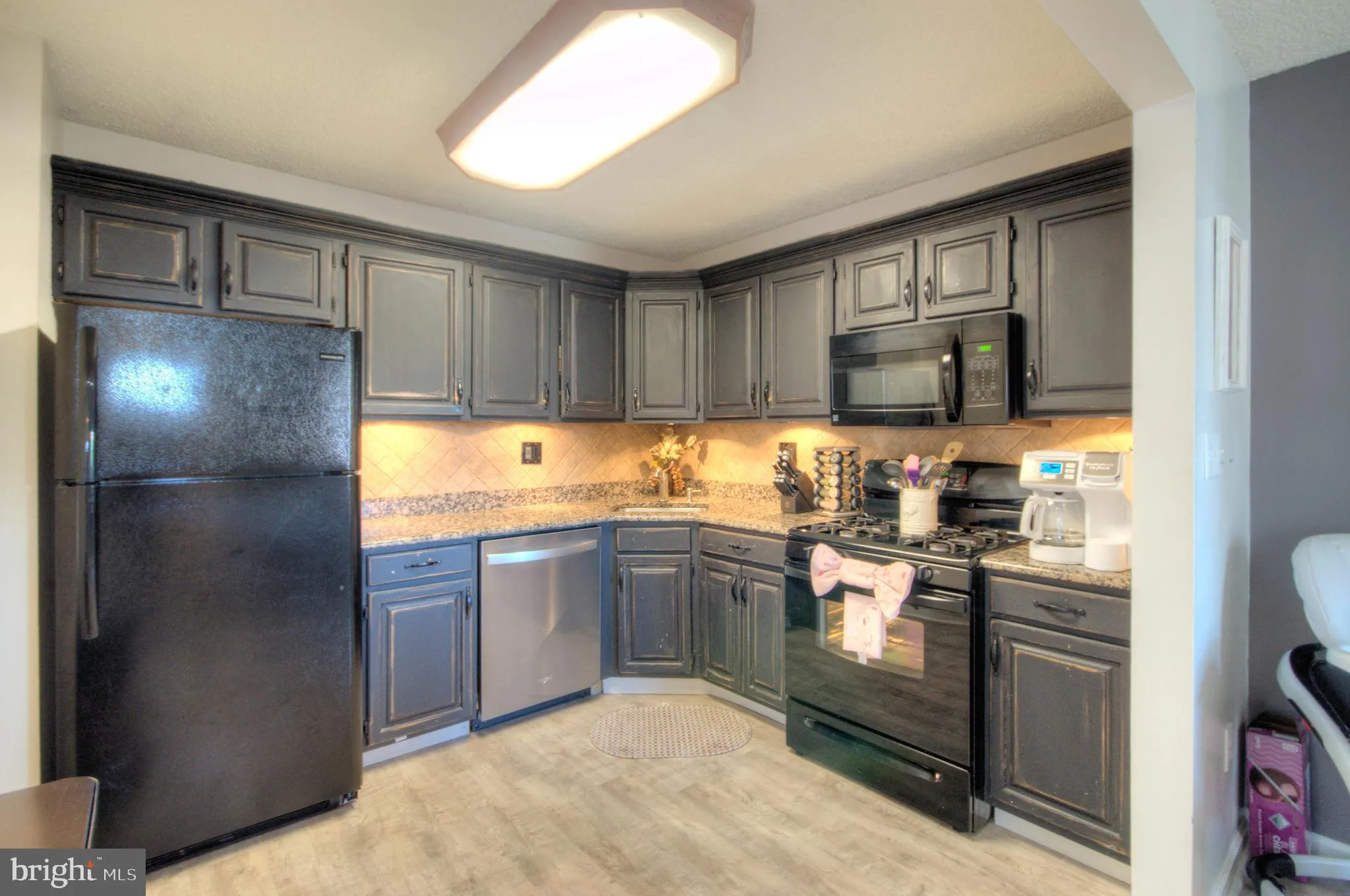 Deptford, New Jersey 08096, United States, 2 Bedrooms Bedrooms, ,3 BathroomsBathrooms,Residential,Active,112702