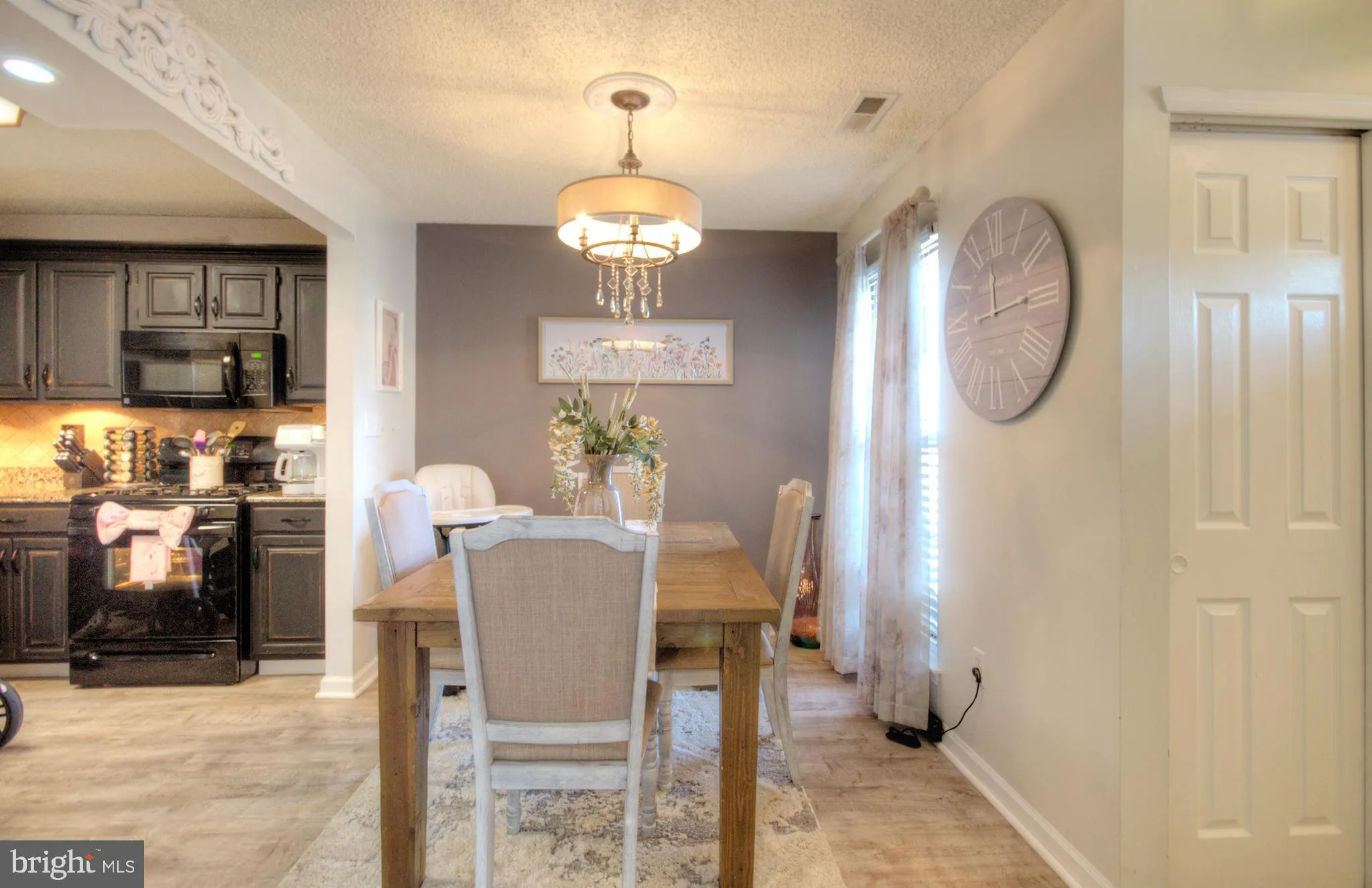 Deptford, New Jersey 08096, United States, 2 Bedrooms Bedrooms, ,3 BathroomsBathrooms,Residential,Active,112702