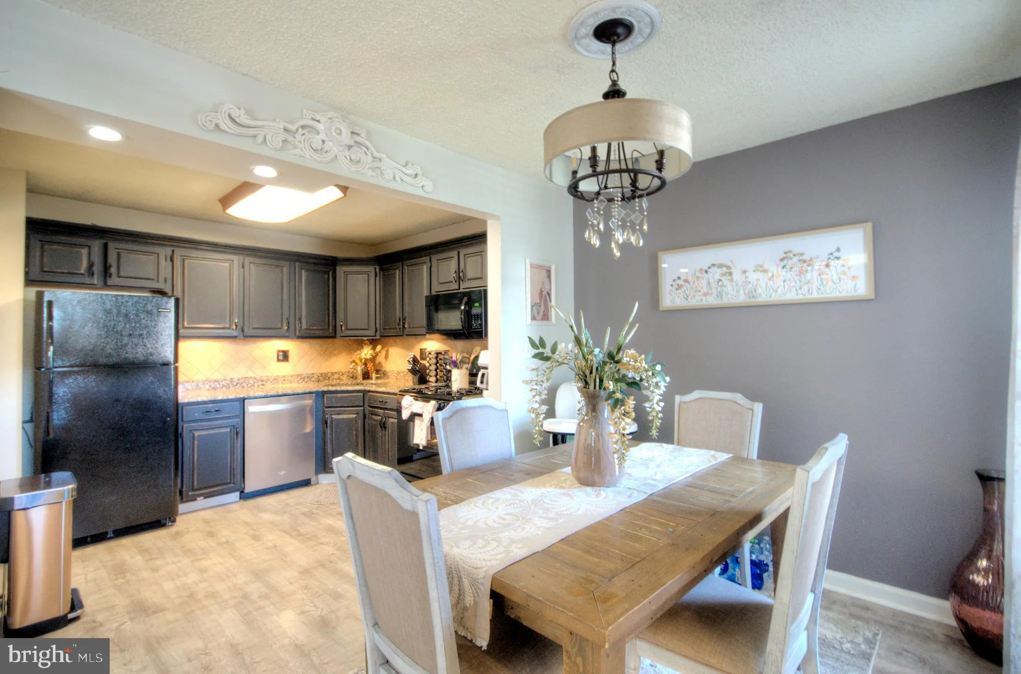 Deptford, New Jersey 08096, United States, 2 Bedrooms Bedrooms, ,3 BathroomsBathrooms,Residential,Active,112702