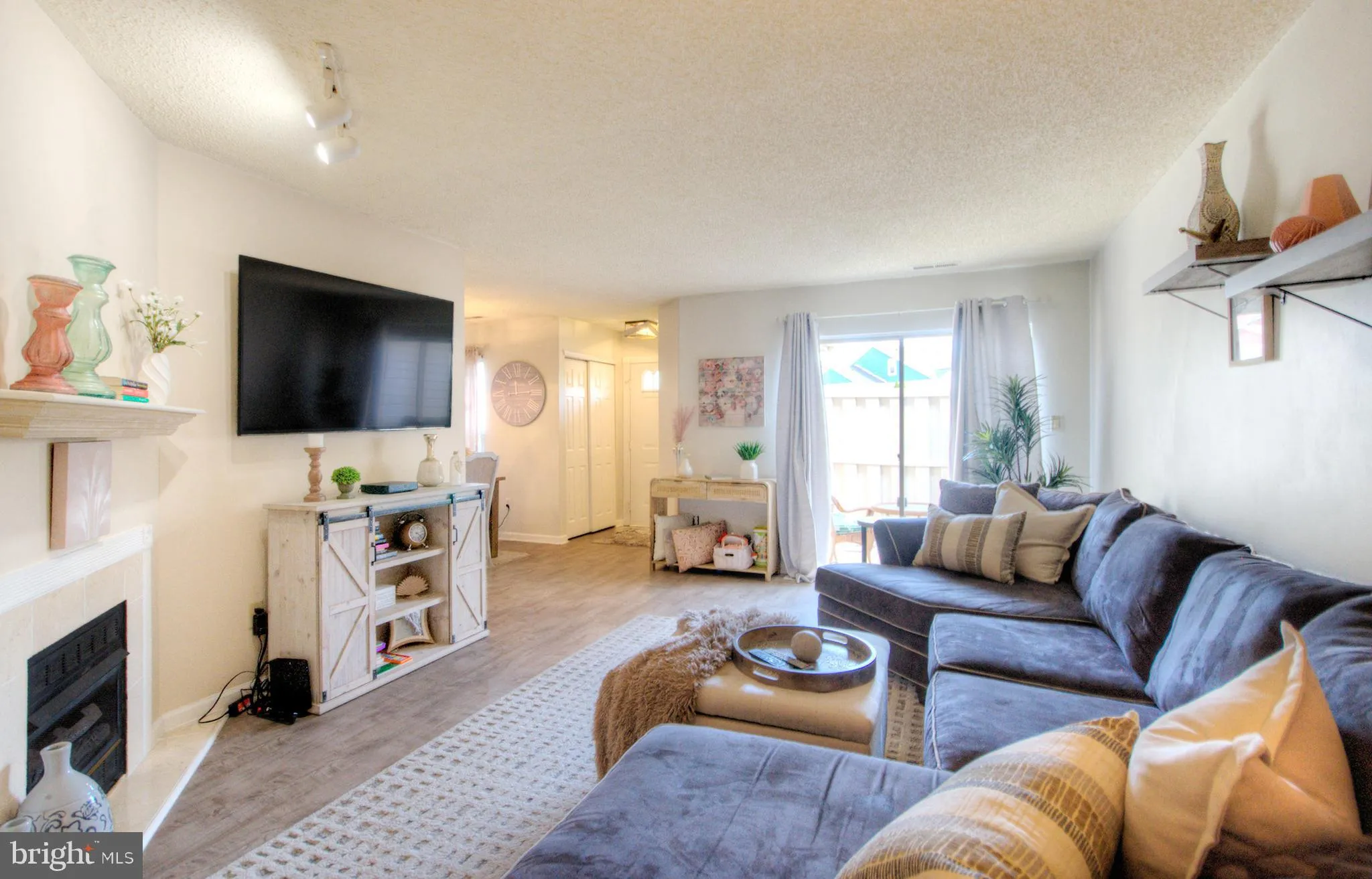 Deptford, New Jersey 08096, United States, 2 Bedrooms Bedrooms, ,3 BathroomsBathrooms,Residential,Active,112702