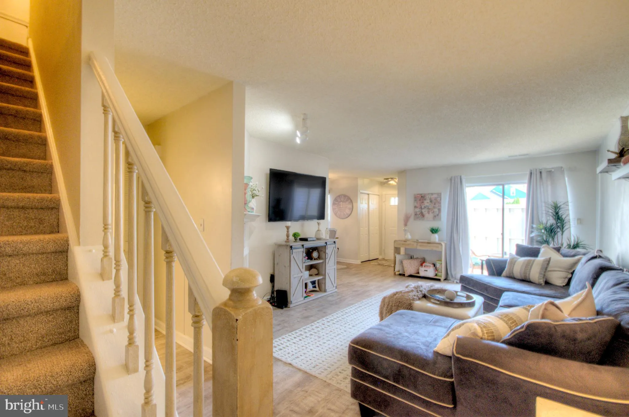 Deptford, New Jersey 08096, United States, 2 Bedrooms Bedrooms, ,3 BathroomsBathrooms,Residential,Active,112702