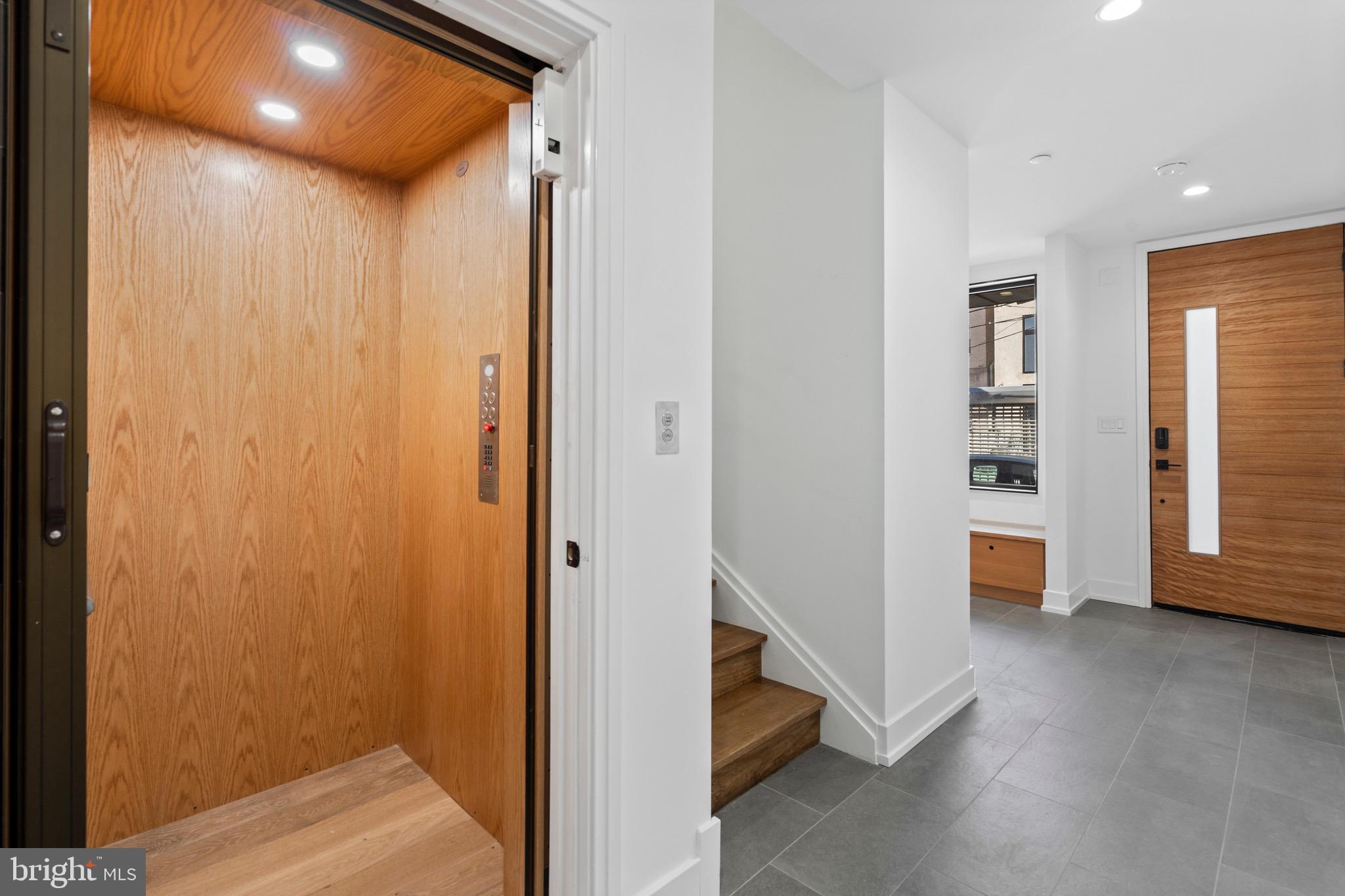 GRADUATE HOSPITAL - Residential