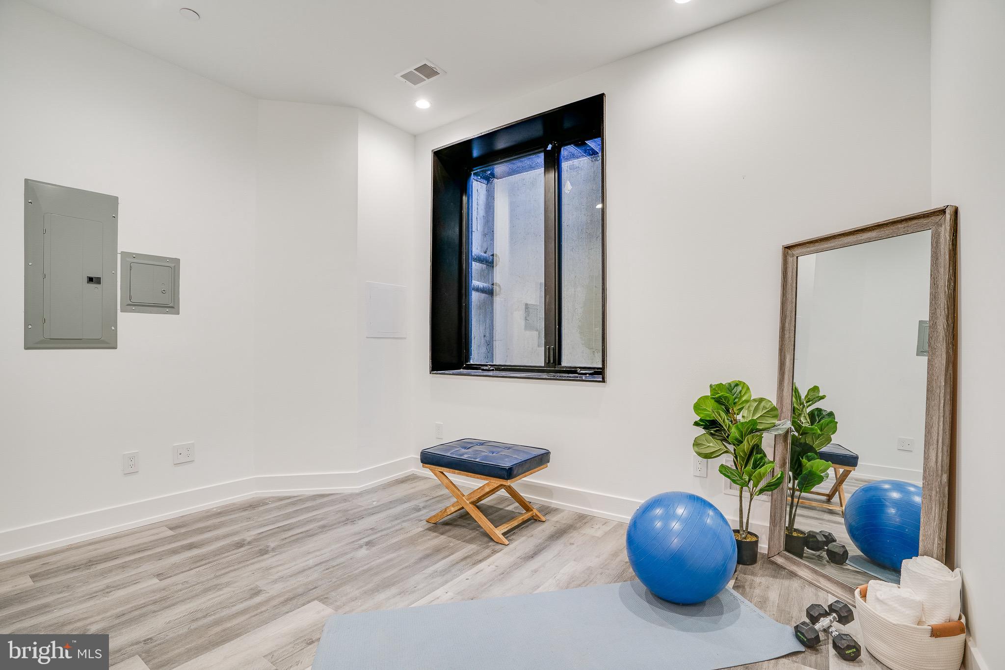 GRADUATE HOSPITAL - Residential