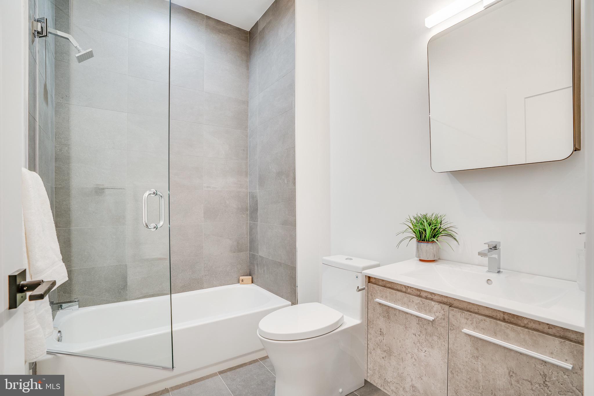 GRADUATE HOSPITAL - Residential