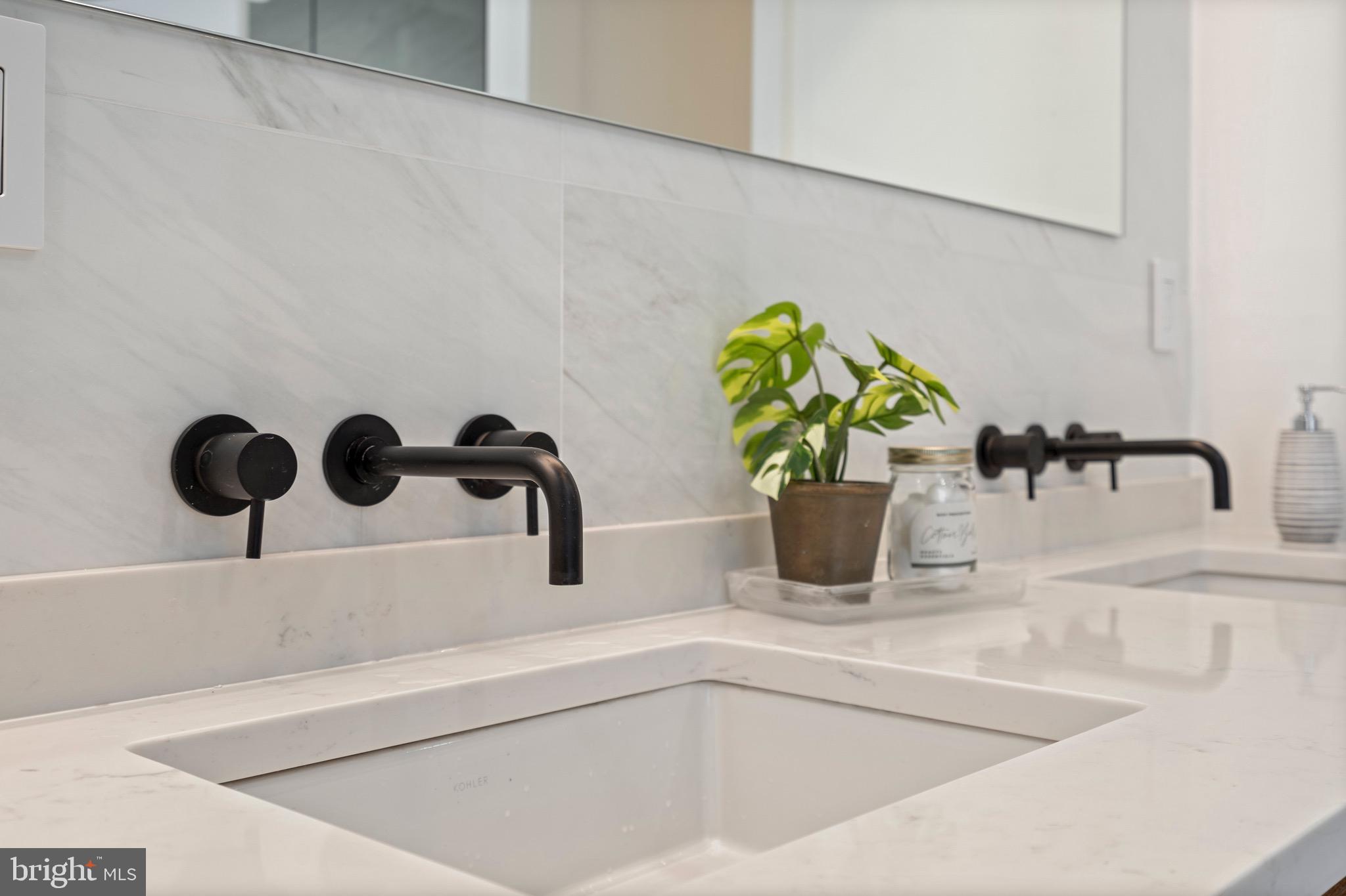 GRADUATE HOSPITAL - Residential