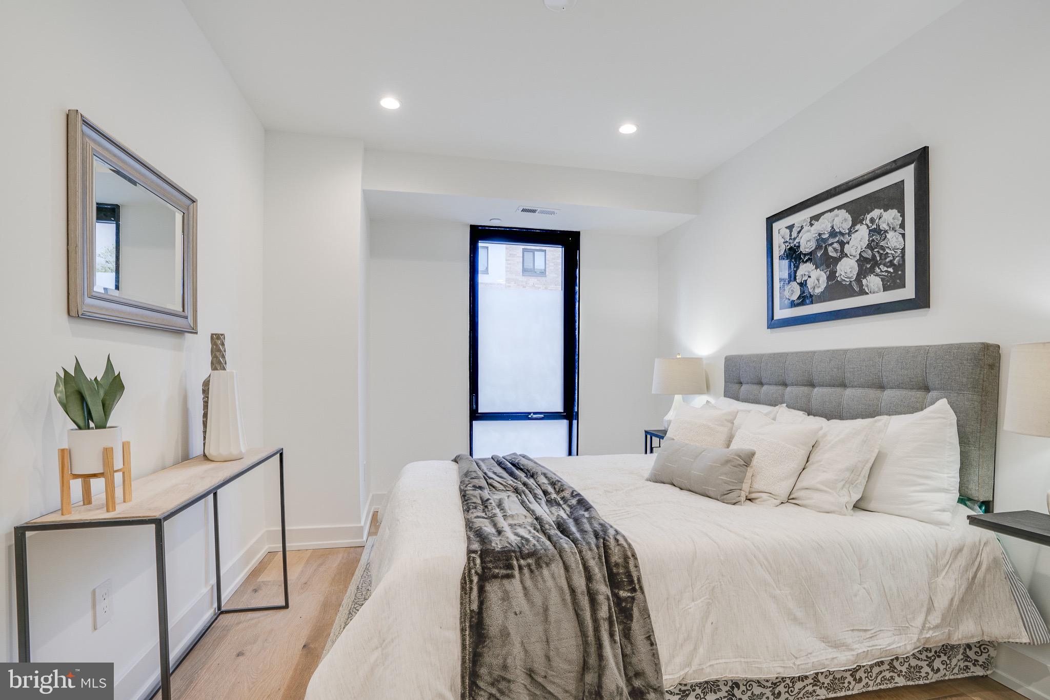 GRADUATE HOSPITAL - Residential