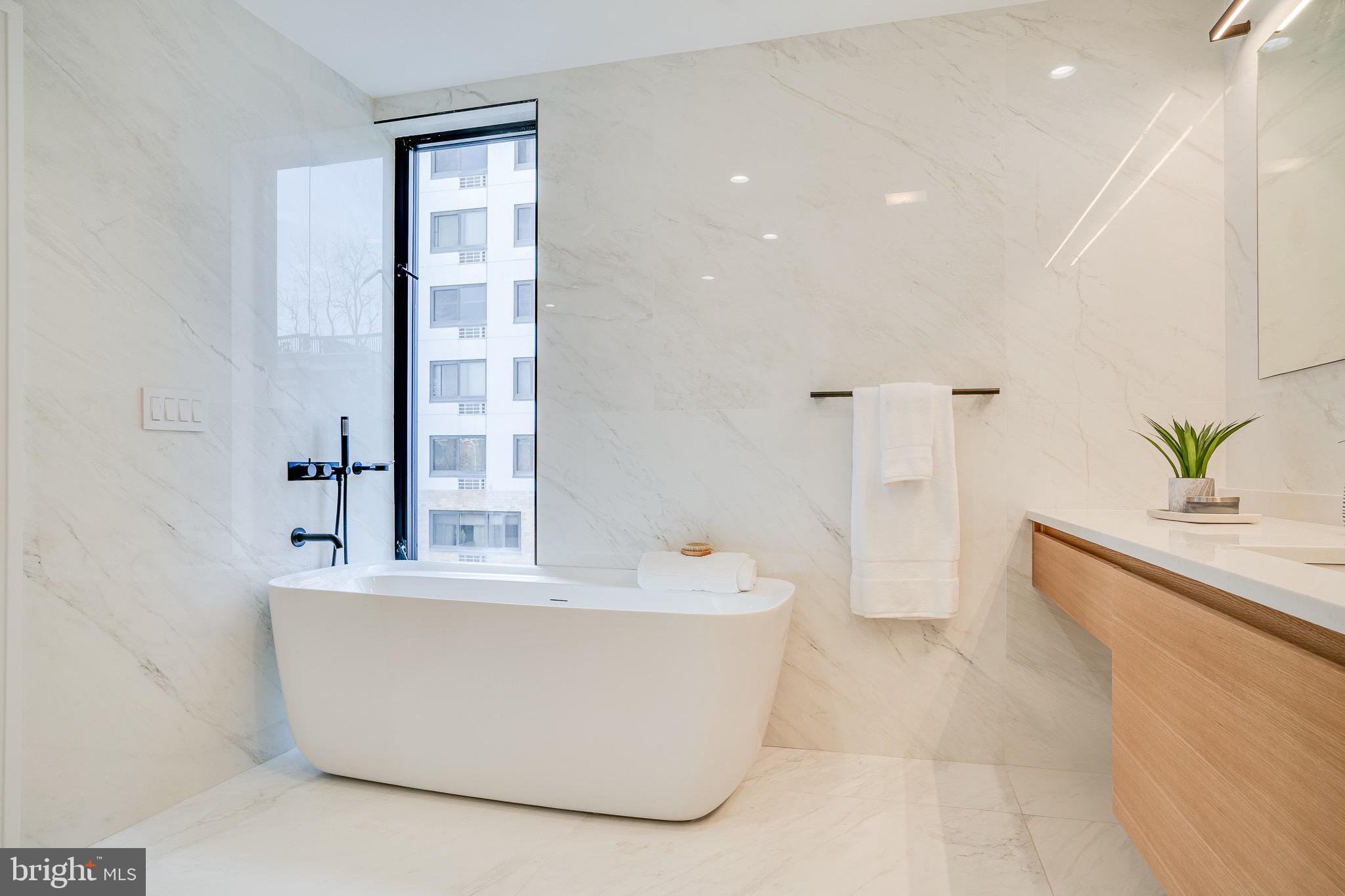 GRADUATE HOSPITAL - Residential