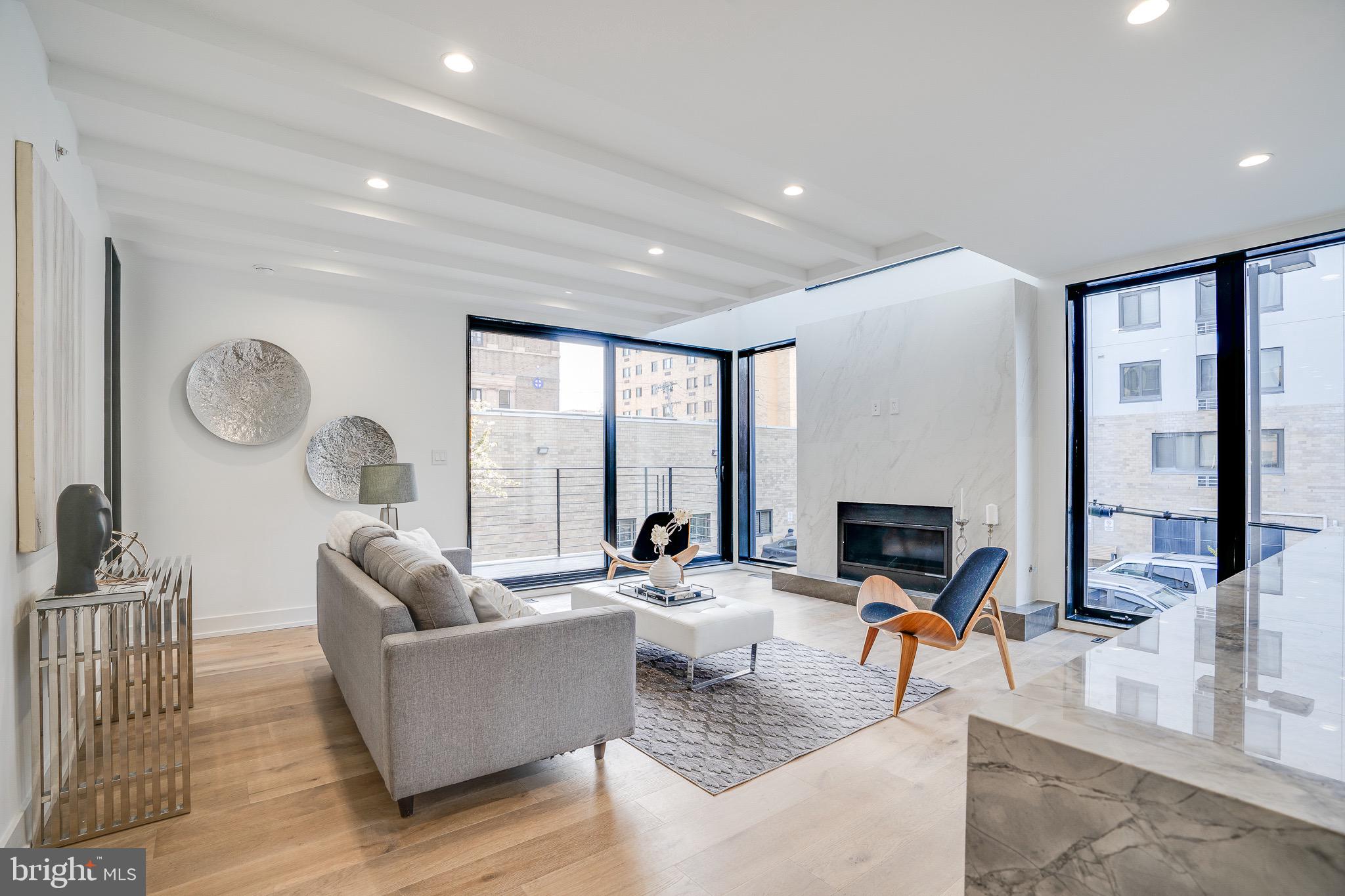 GRADUATE HOSPITAL - Residential