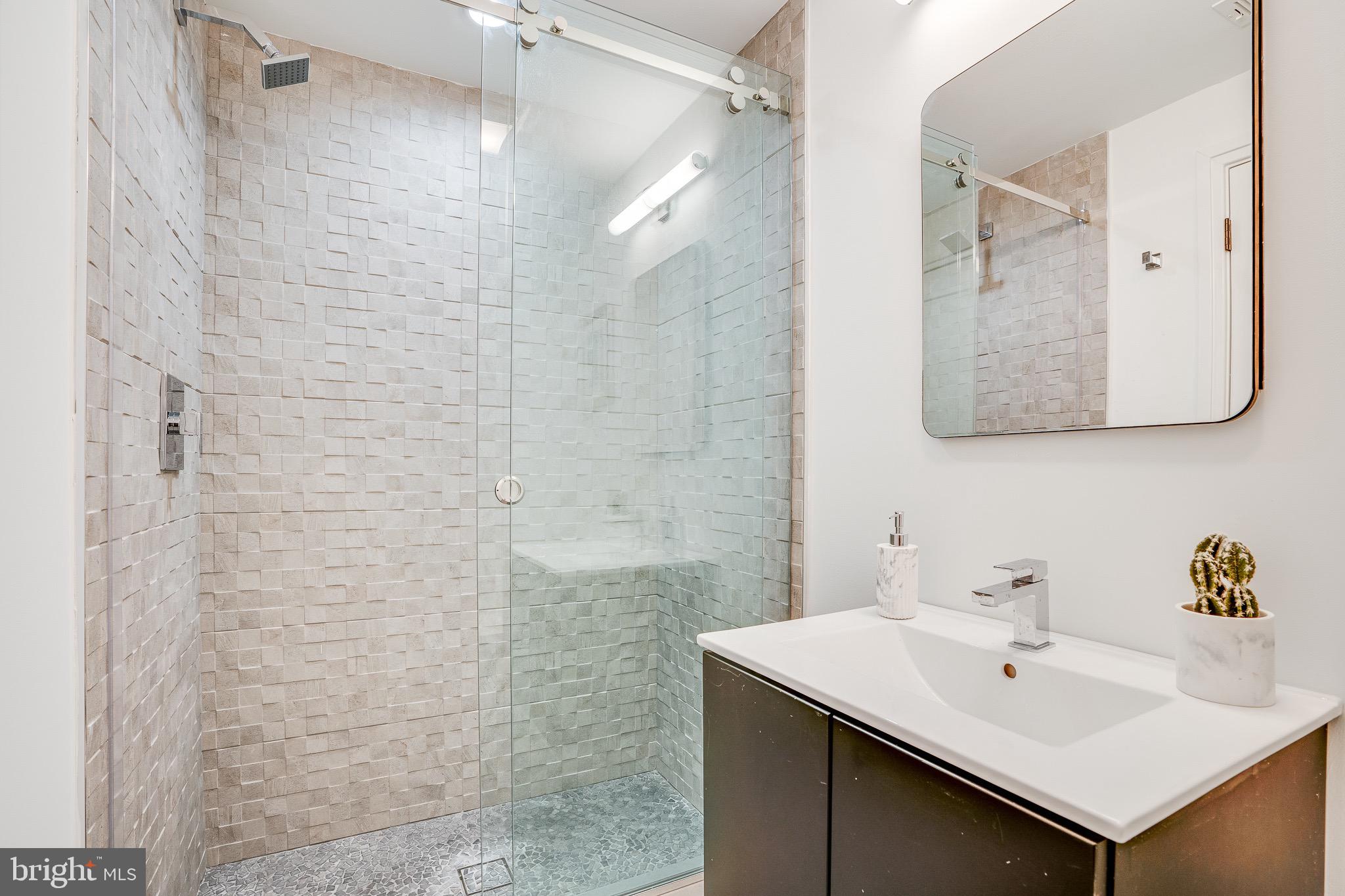 GRADUATE HOSPITAL - Residential