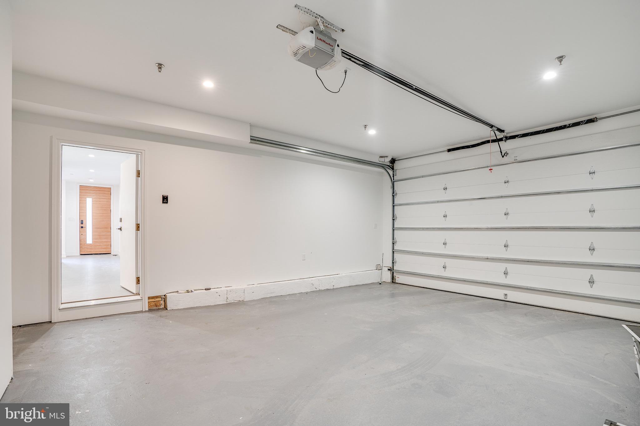 GRADUATE HOSPITAL - Residential