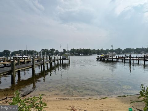 372 RIVERSIDE DRIVE PASADENA MD 21122