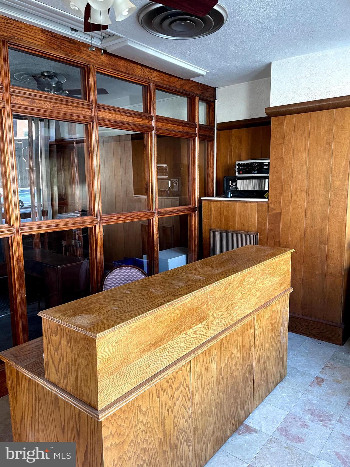 WHARTON - Commercial Lease