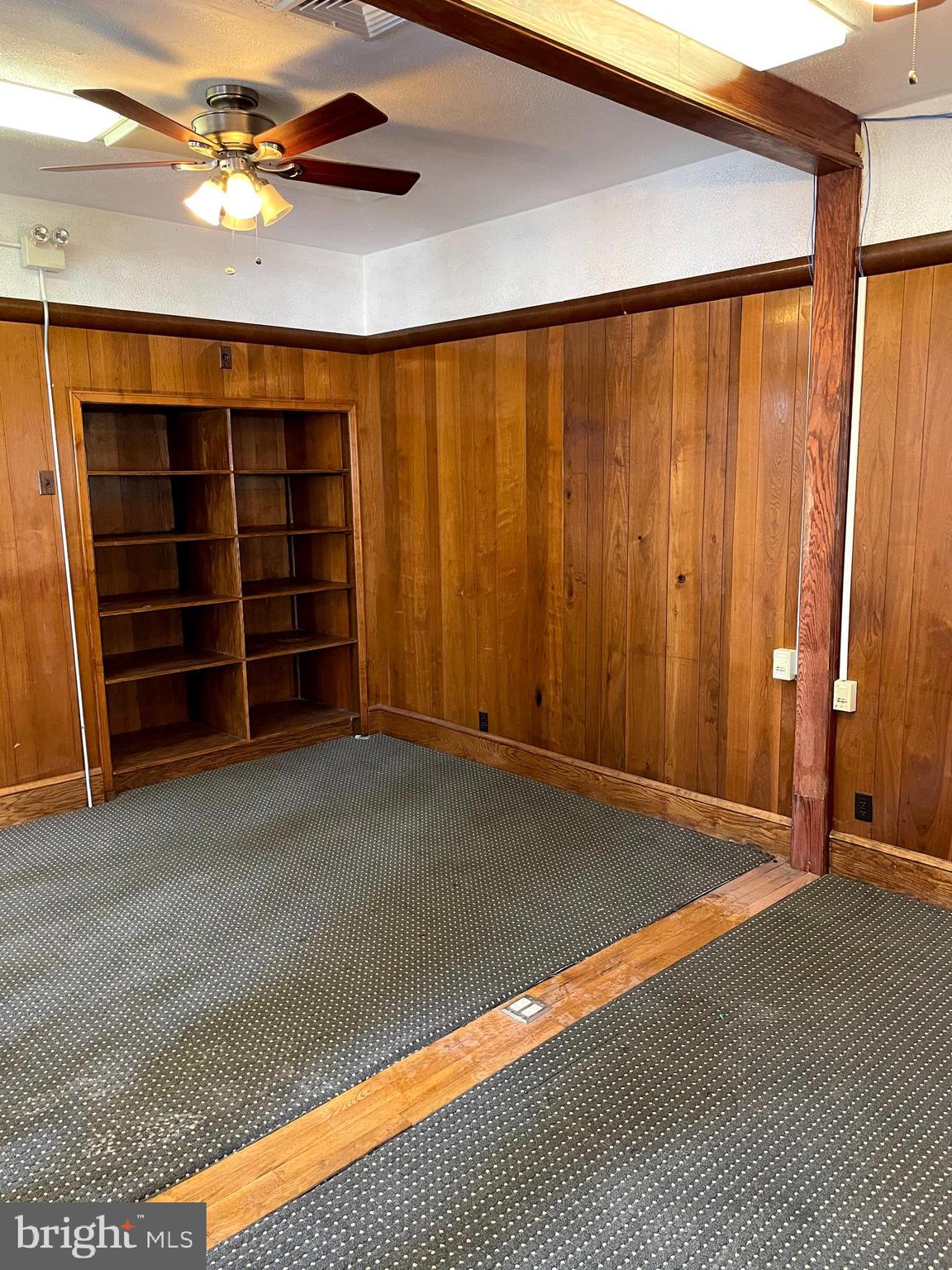 WHARTON - Commercial Lease