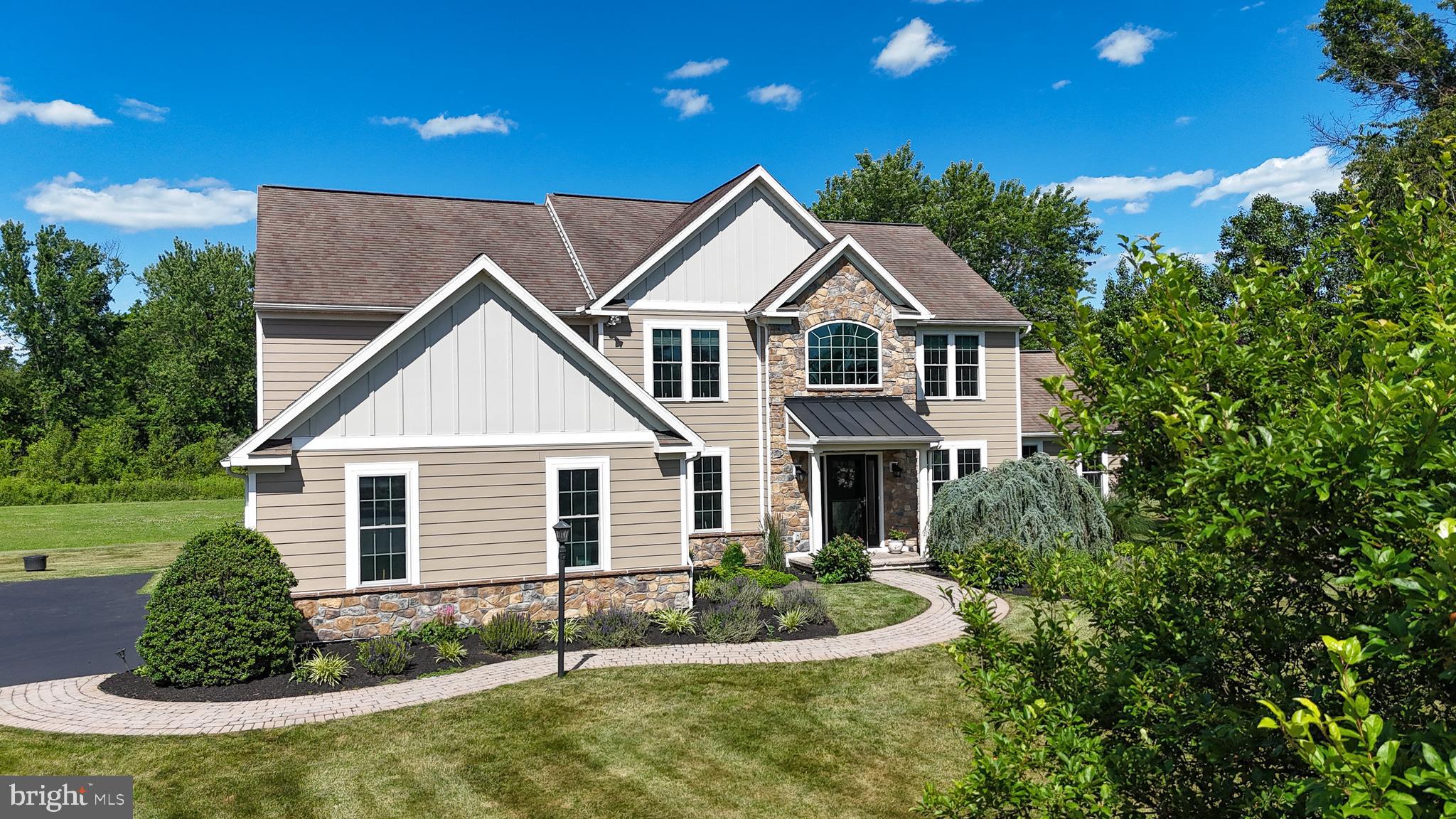 110 HERITAGE COURT