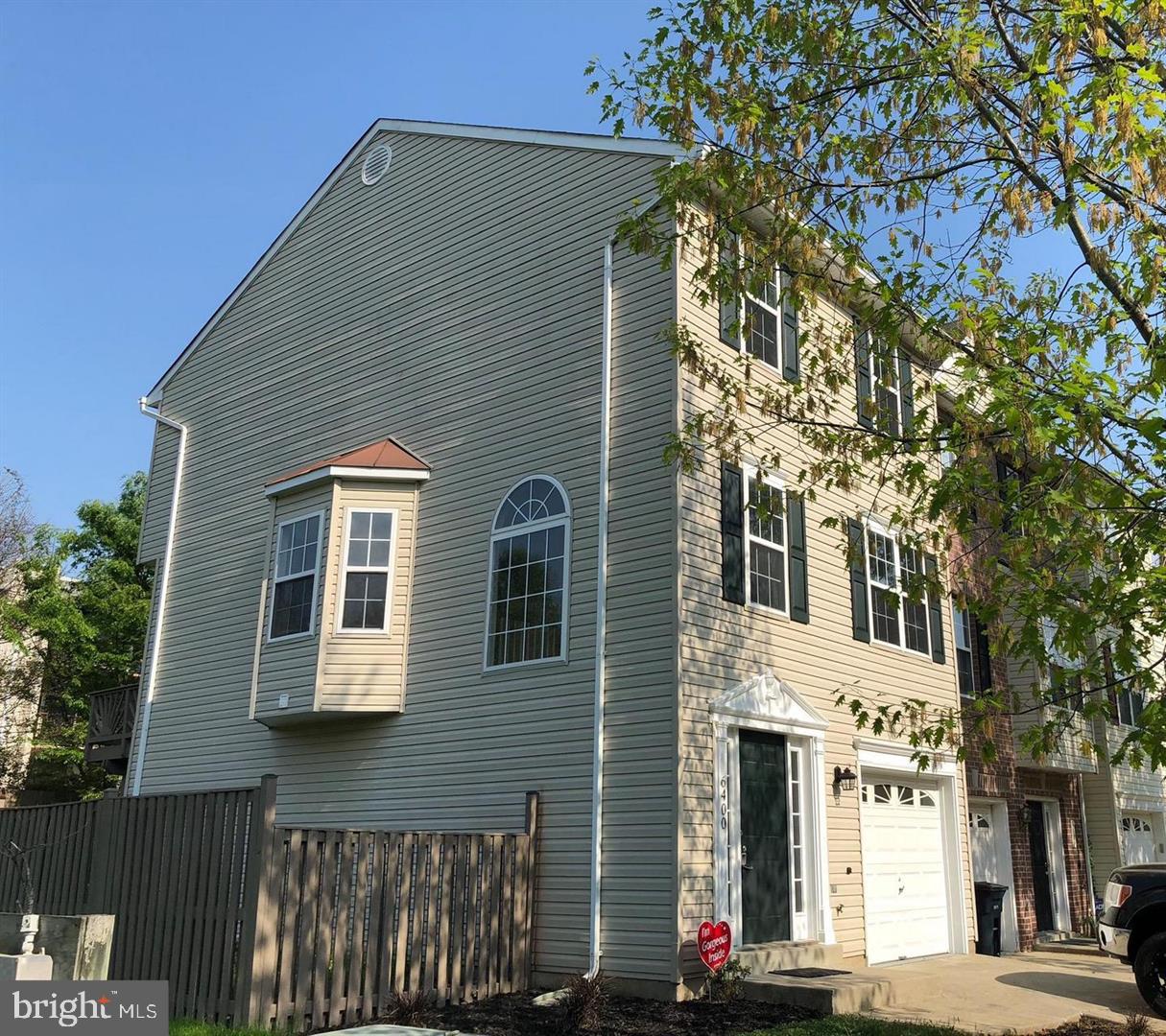 BRINKLEY TOWNS - Residential Lease