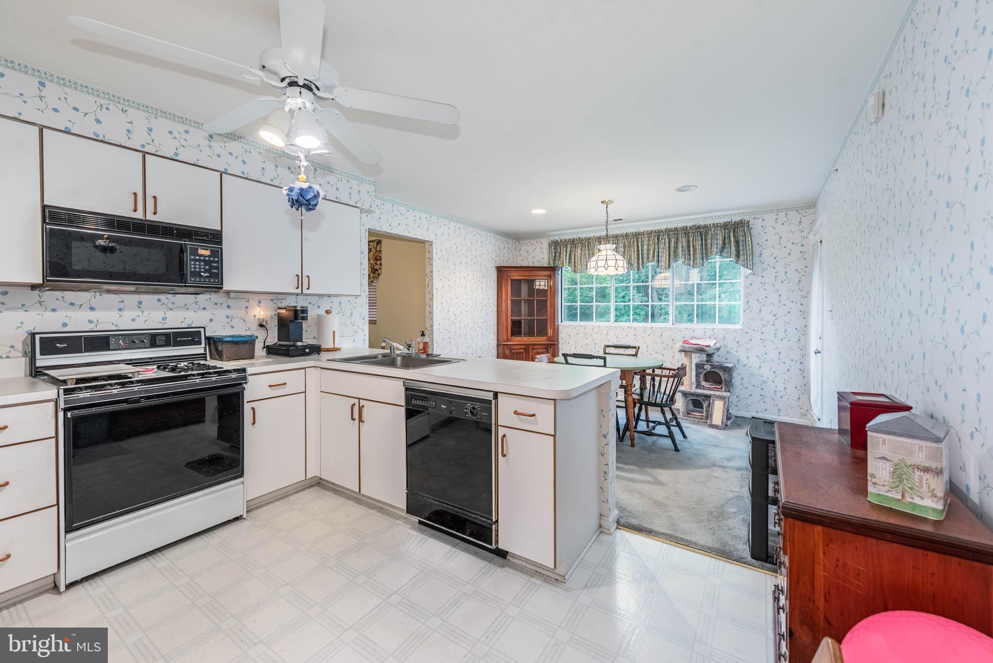 WEXFORD GARDEN CONDOMINIUMS - Residential