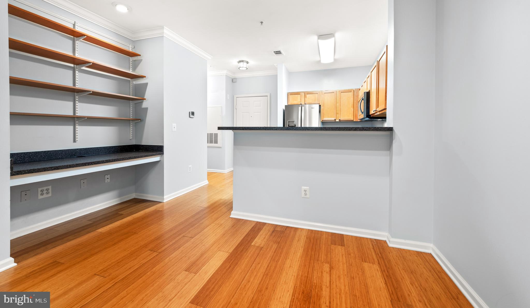 SAVOY AT RESTON TOWN CENTER - Residential