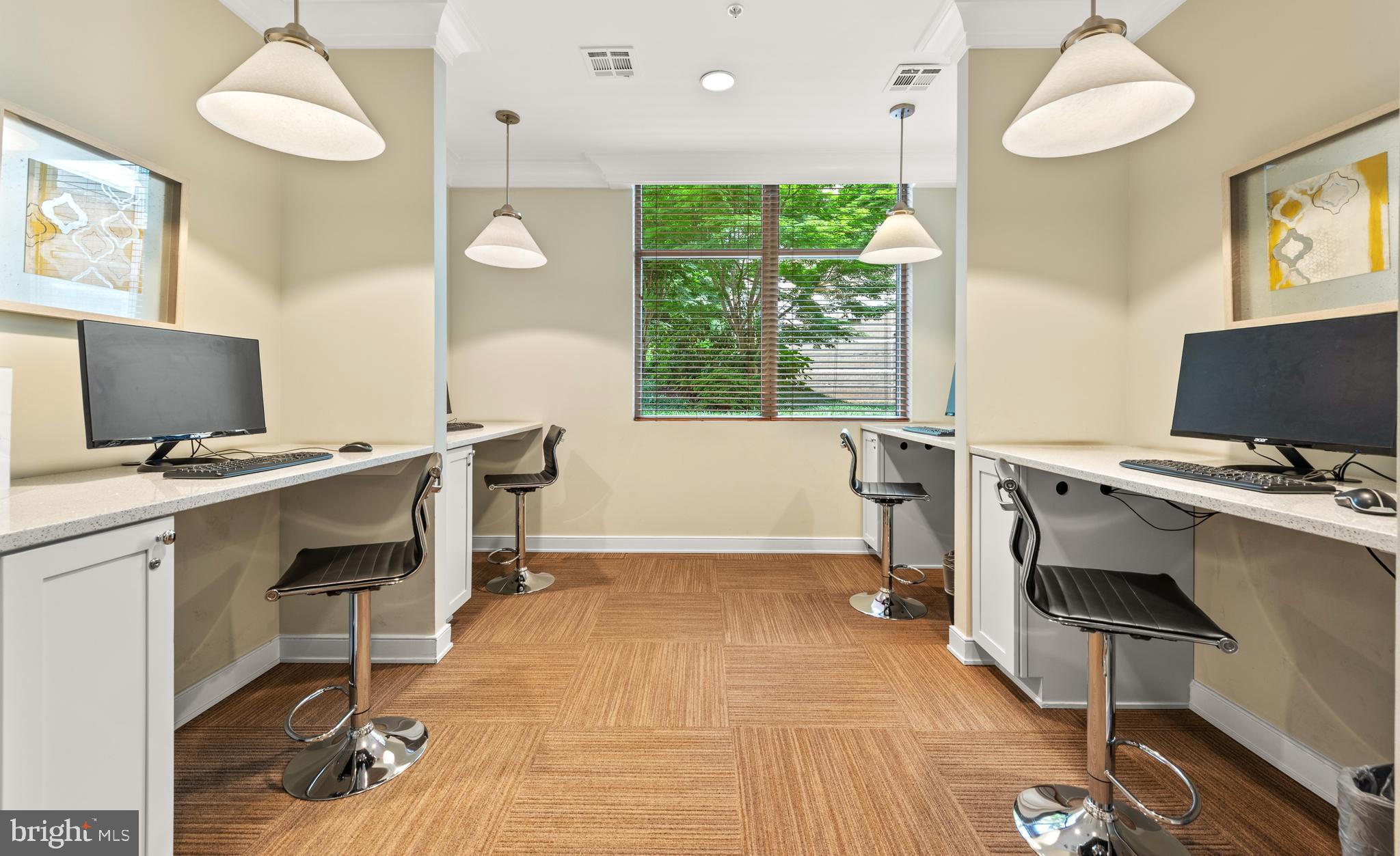 SAVOY AT RESTON TOWN CENTER - Residential