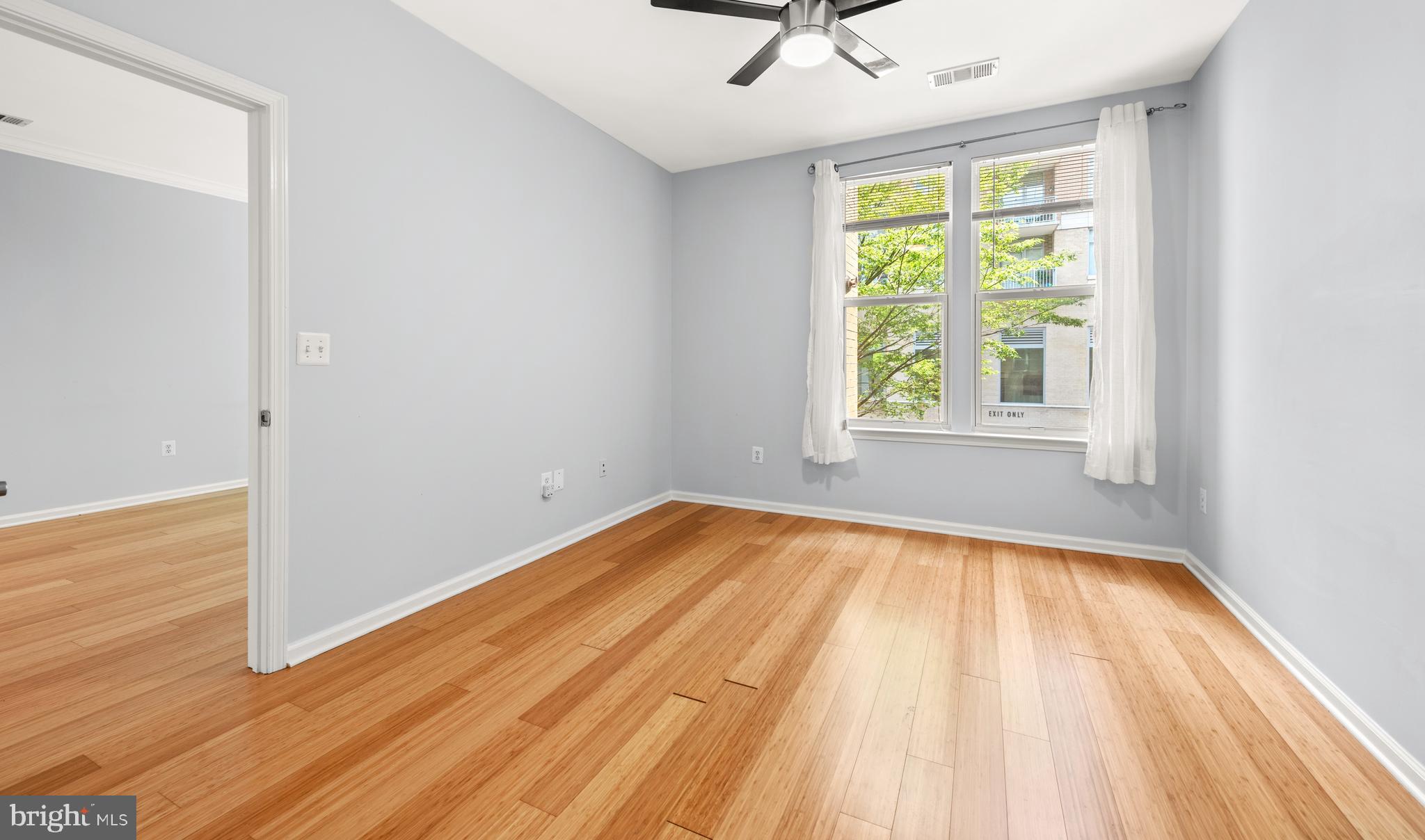 SAVOY AT RESTON TOWN CENTER - Residential