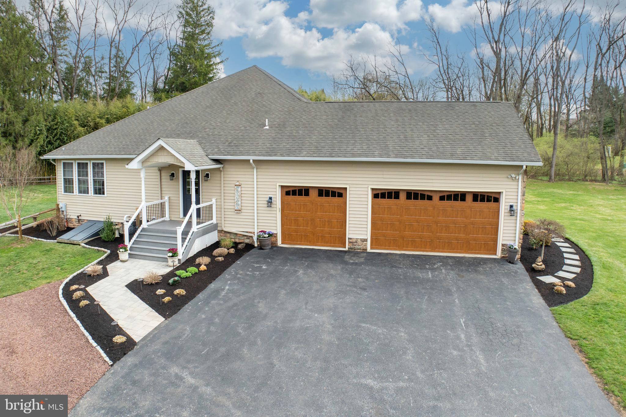 HIDDEN MEADOWS - Residential