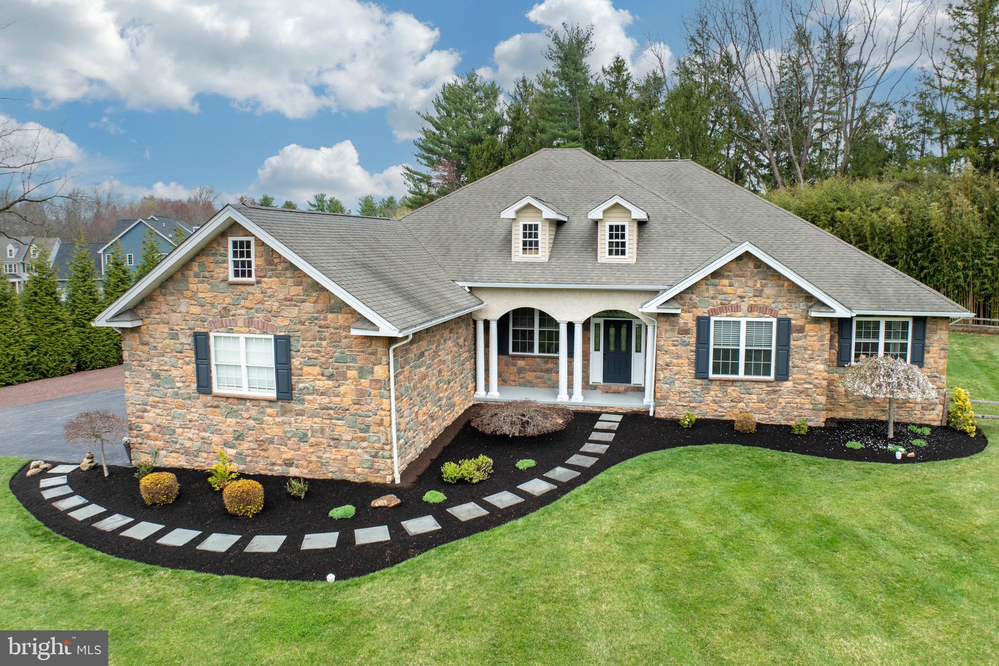 HIDDEN MEADOWS - Residential