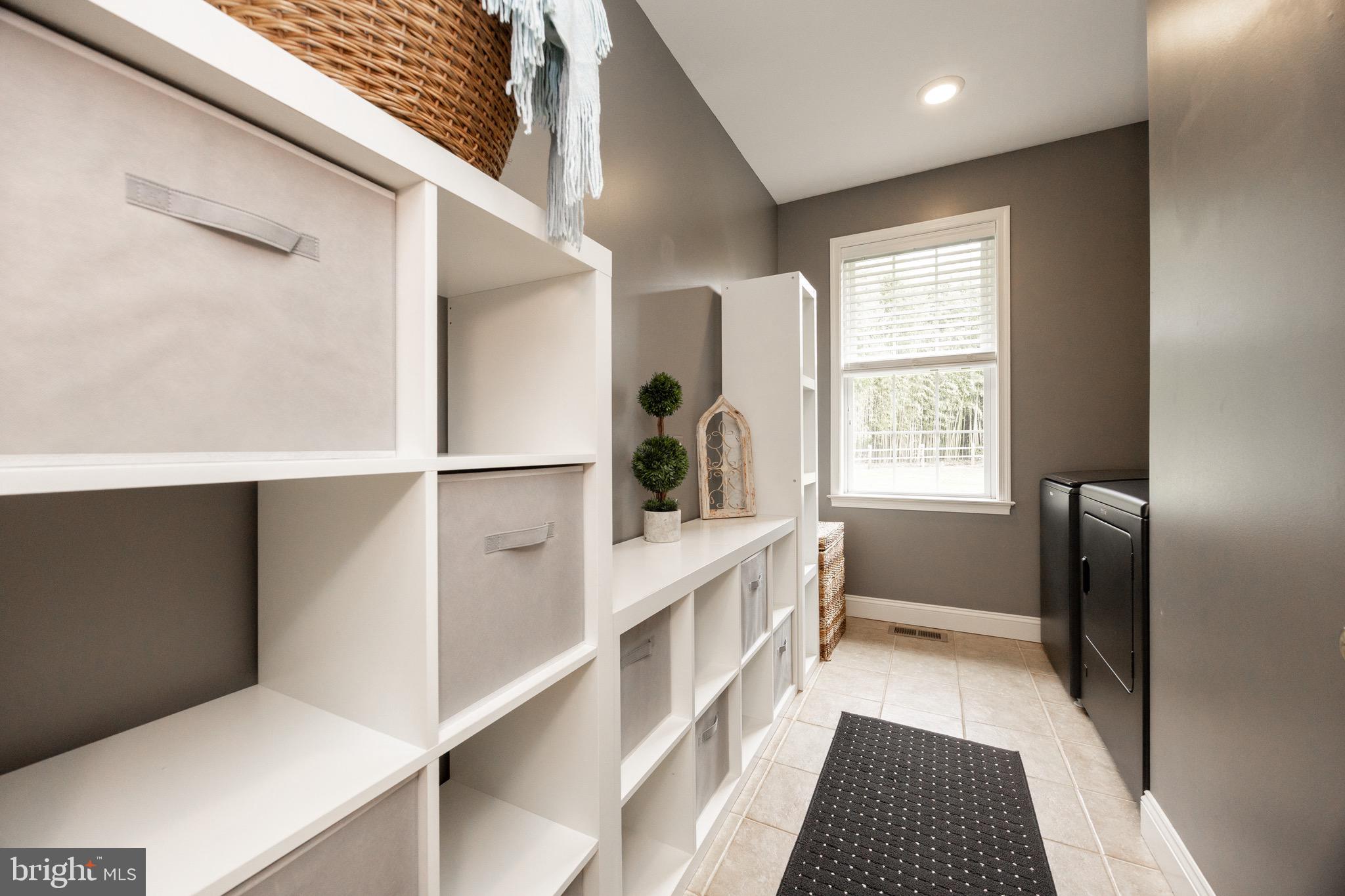 HIDDEN MEADOWS - Residential