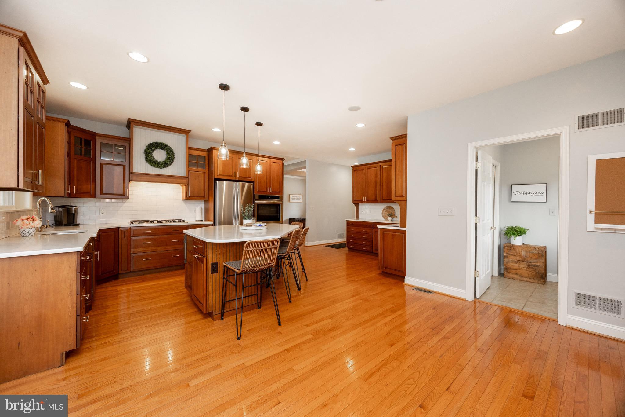 HIDDEN MEADOWS - Residential