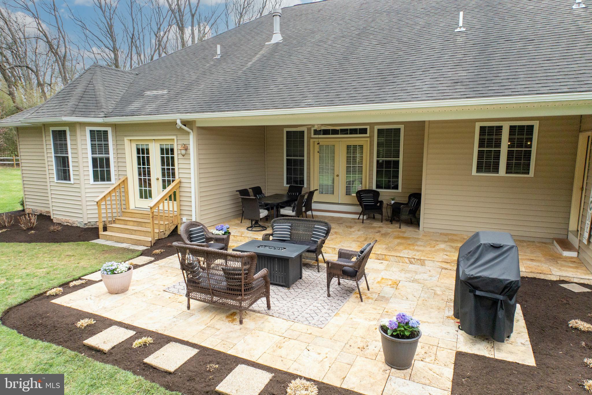 HIDDEN MEADOWS - Residential