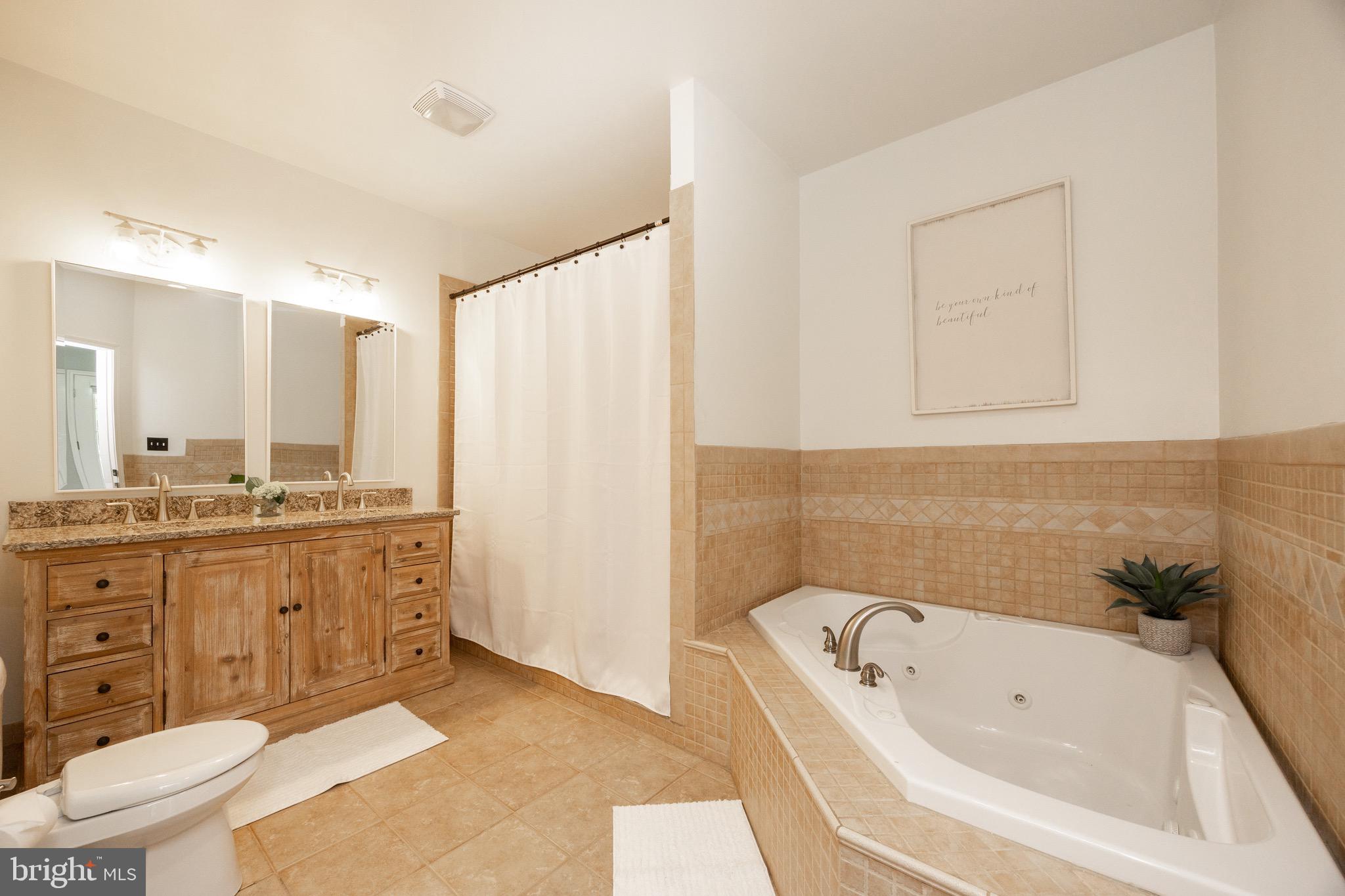 HIDDEN MEADOWS - Residential